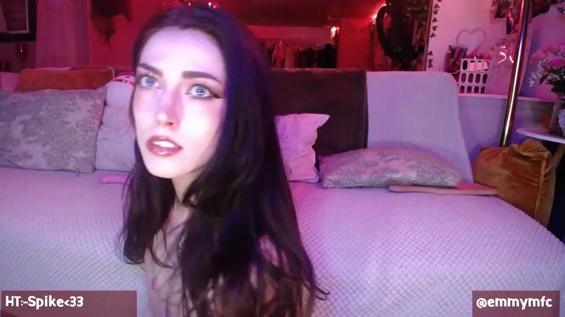 Gallery image thumbnail from Emmy_Rose's myfreecams stream on, 02/15/2023, 05:36 image 10 of 20