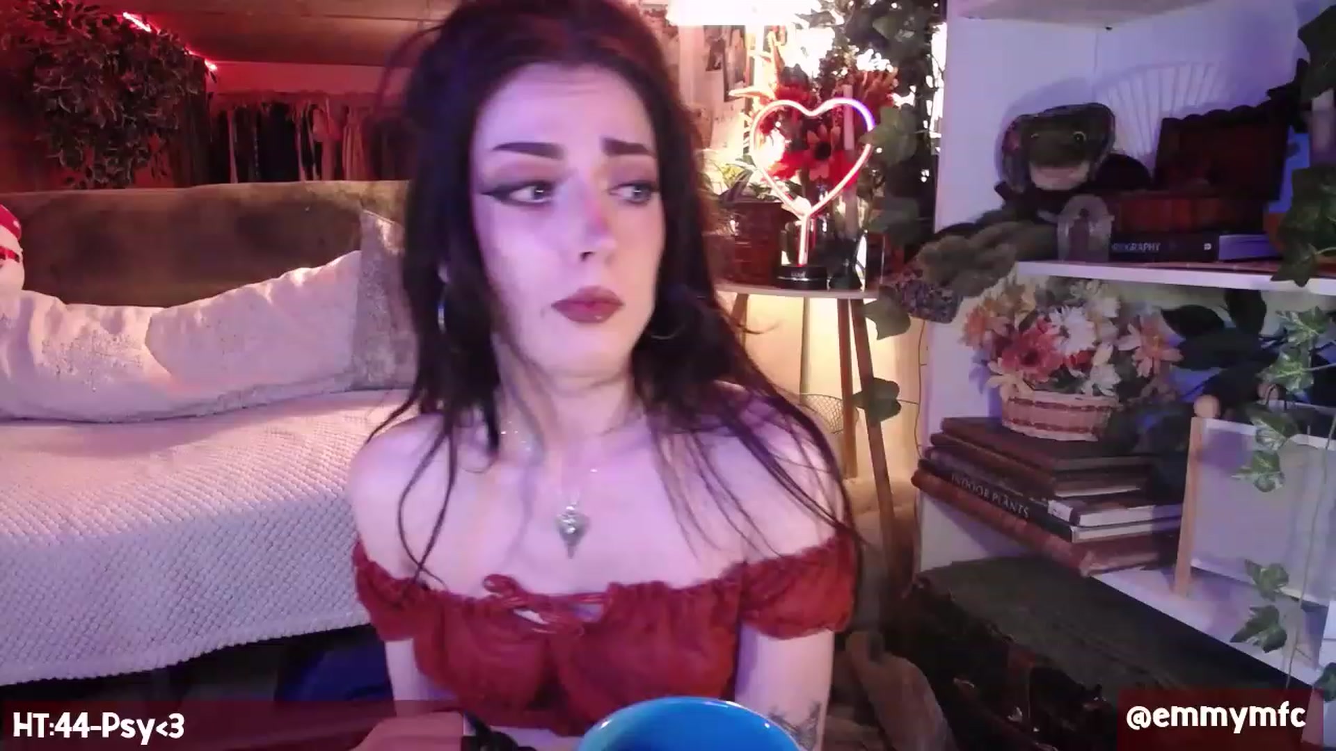 Gallery image thumbnail from Emmy_Rose's myfreecams stream on, 03/01/2023, 02:47 image 18 of 20