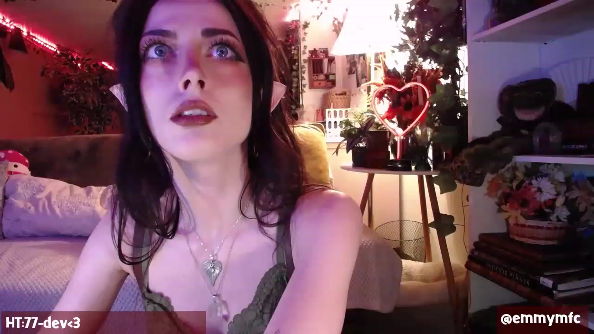 Gallery image thumbnail from Emmy_Rose's myfreecams stream on, 03/02/2023, 04:15 image 10 of 20