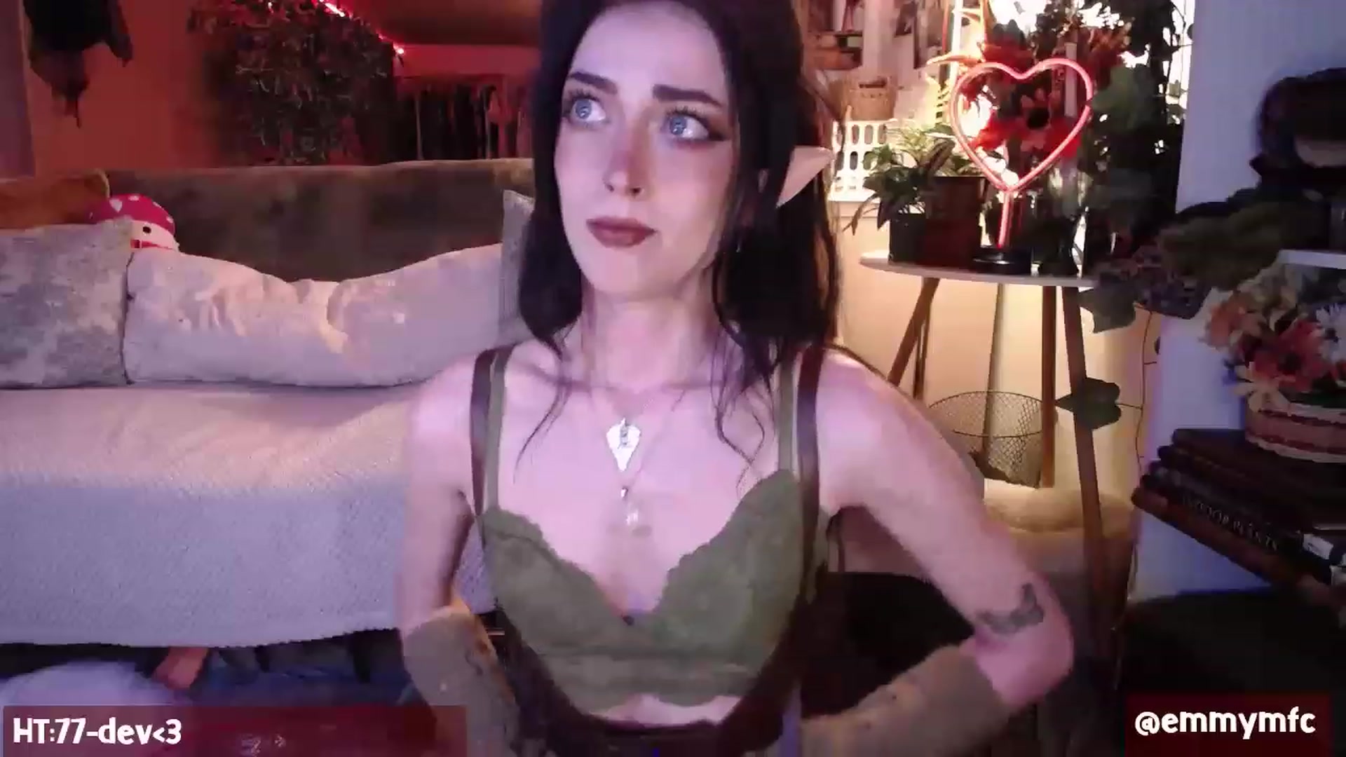 Gallery image thumbnail from Emmy_Rose's myfreecams stream on, 03/02/2023, 04:15 image 8 of 20