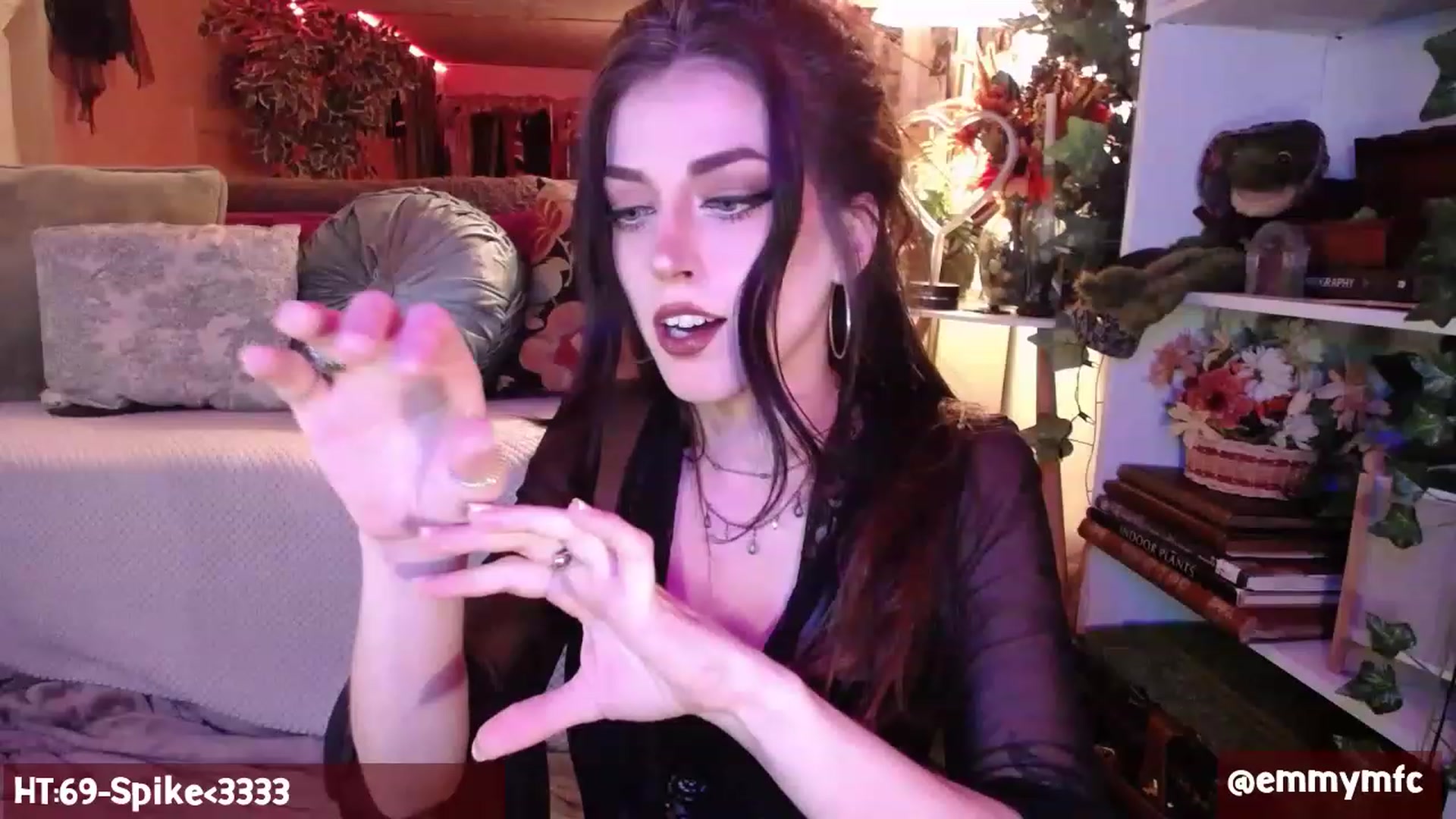 Gallery image thumbnail from Emmy_Rose's myfreecams stream on, 03/29/2023, 03:30 image 2 of 20
