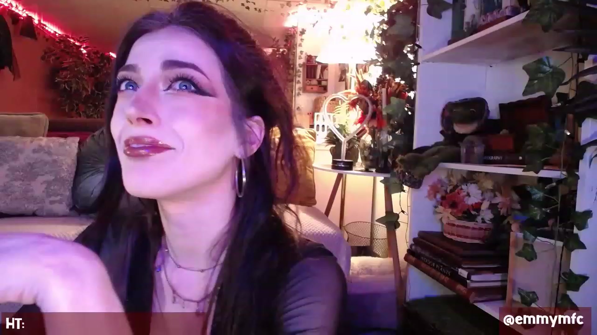 Gallery image thumbnail from Emmy_Rose's myfreecams stream on, 03/29/2023, 03:30 image 1 of 20