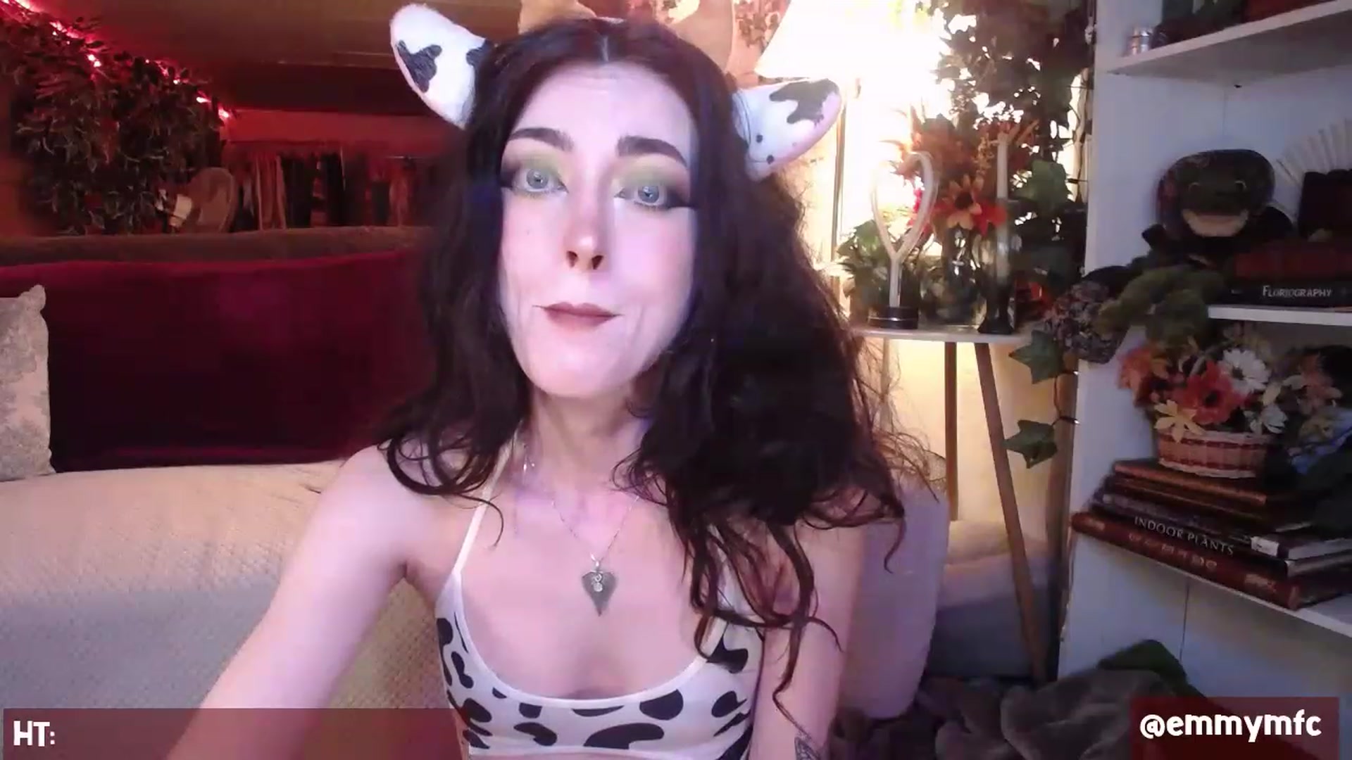 Gallery image thumbnail from Emmy_Rose's myfreecams stream on, 04/16/2023, 04:08 image 7 of 20
