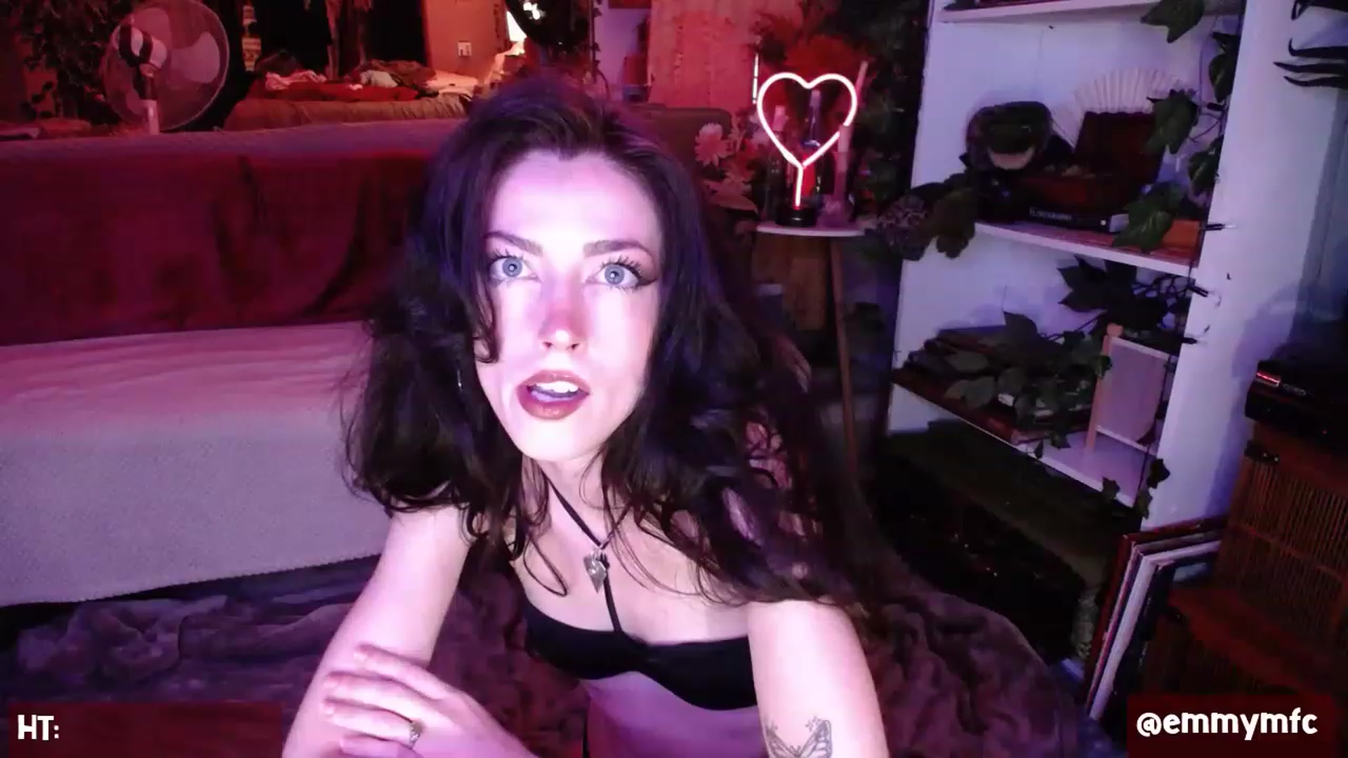 Gallery image thumbnail from Emmy_Rose's myfreecams stream on, 07/13/2023, 02:40 image 3 of 20