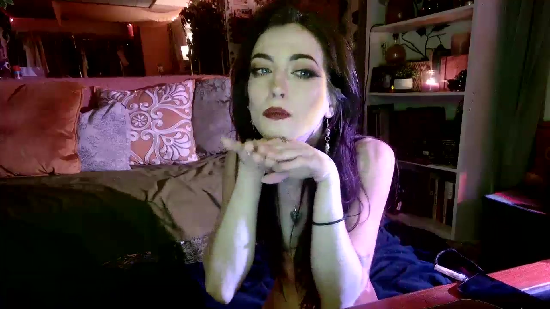 Gallery image thumbnail from Emmy_Rose's myfreecams stream on, 03/15/2024, 04:21 image 15 of 20