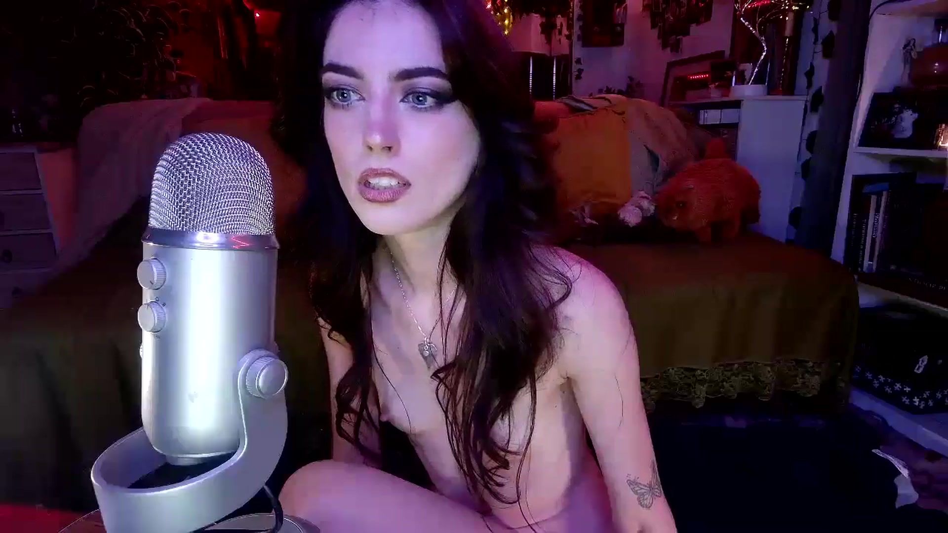 Gallery image thumbnail from Emmy_Rose's myfreecams stream on, 06/11/2024, 06:22 image 15 of 20