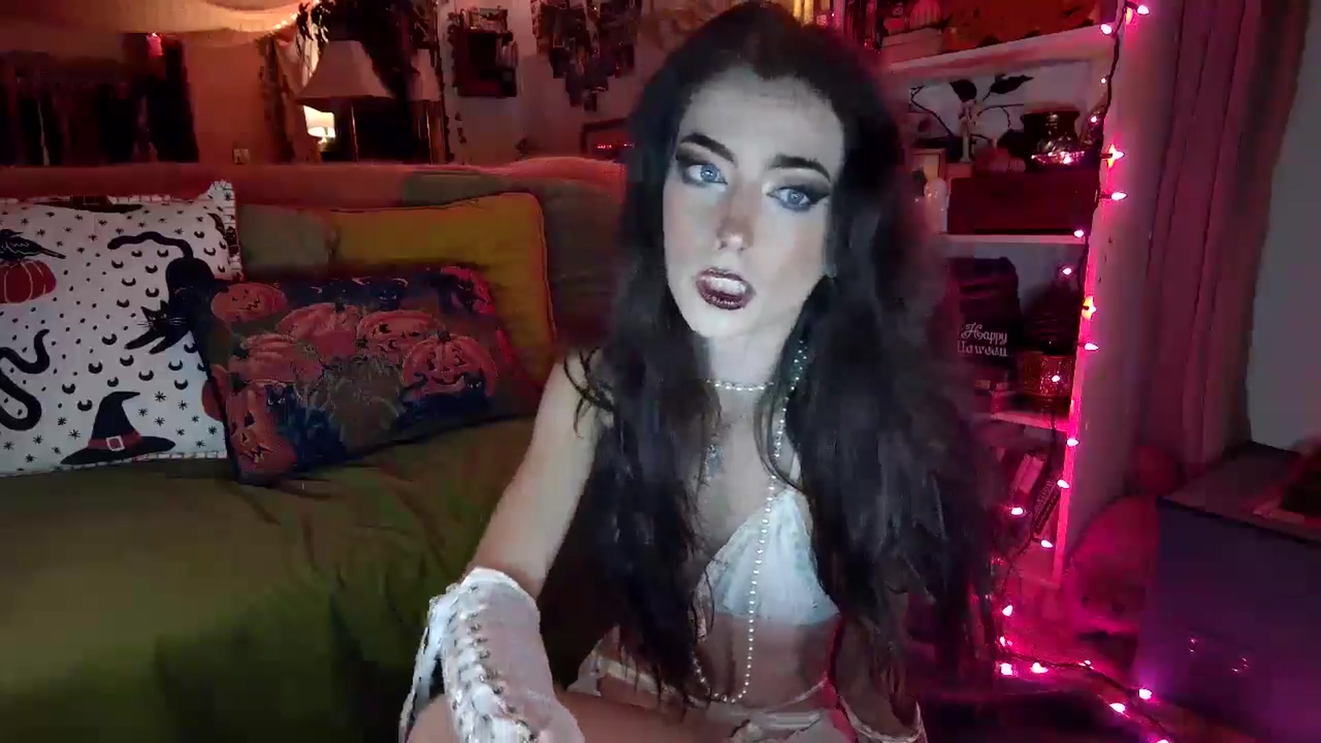 Gallery image thumbnail from Emmy_Rose's myfreecams stream on, 09/11/2024, 03:39 image 8 of 20