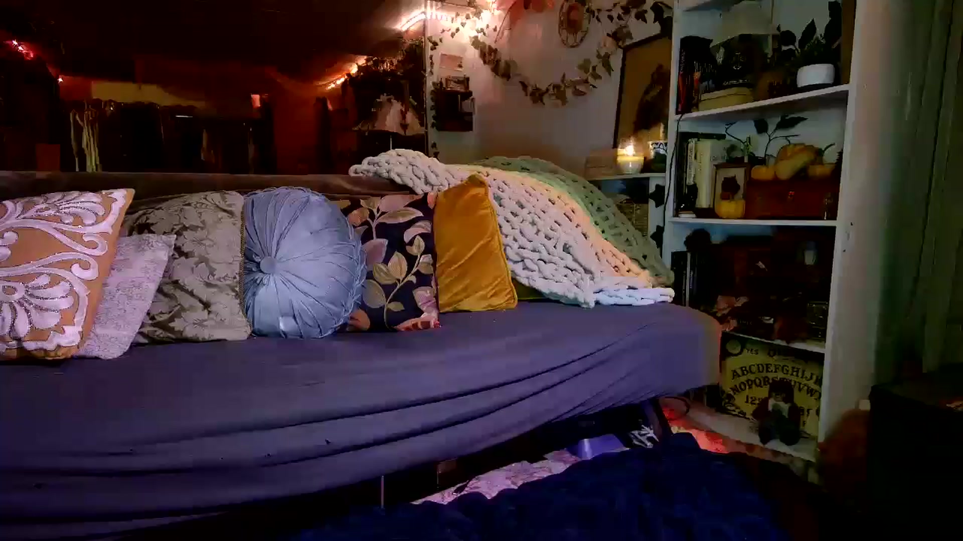 Gallery image thumbnail from Emmy_Rose's myfreecams stream on, 11/08/2024, 05:03 image 8 of 20