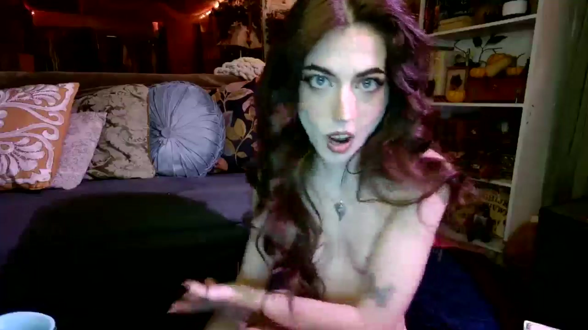 Gallery image thumbnail from Emmy_Rose's myfreecams stream on, 11/08/2024, 05:03 image 5 of 20