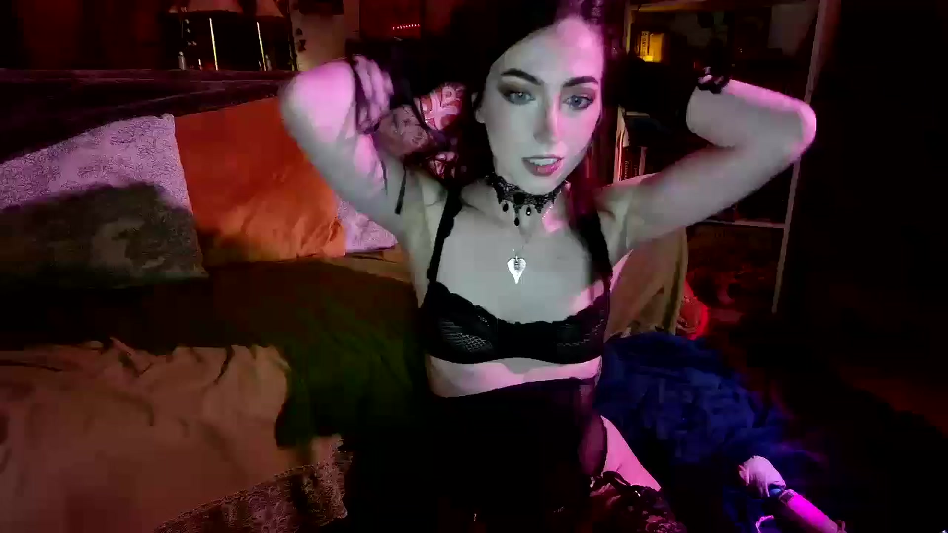 Gallery image thumbnail from Emmy_Rose's myfreecams stream on, 01/28/2025, 06:14 image 5 of 20