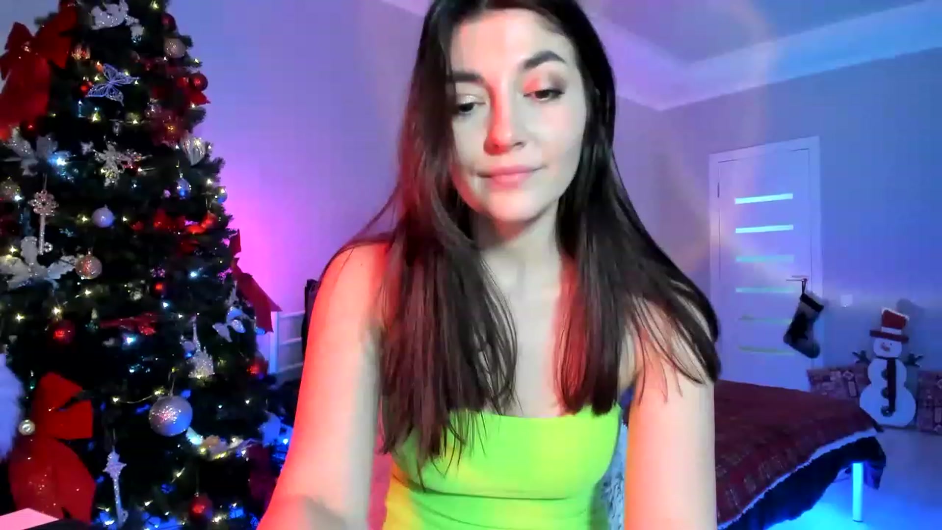 Gallery image thumbnail from Emmy___'s myfreecams stream on, 12/01/2022, 10:31 image 6 of 20