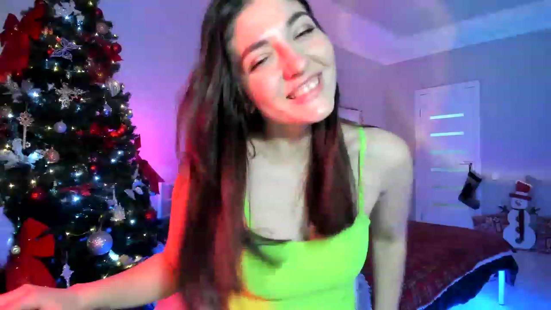 Gallery image thumbnail from Emmy___'s myfreecams stream on, 12/01/2022, 10:31 image 8 of 20