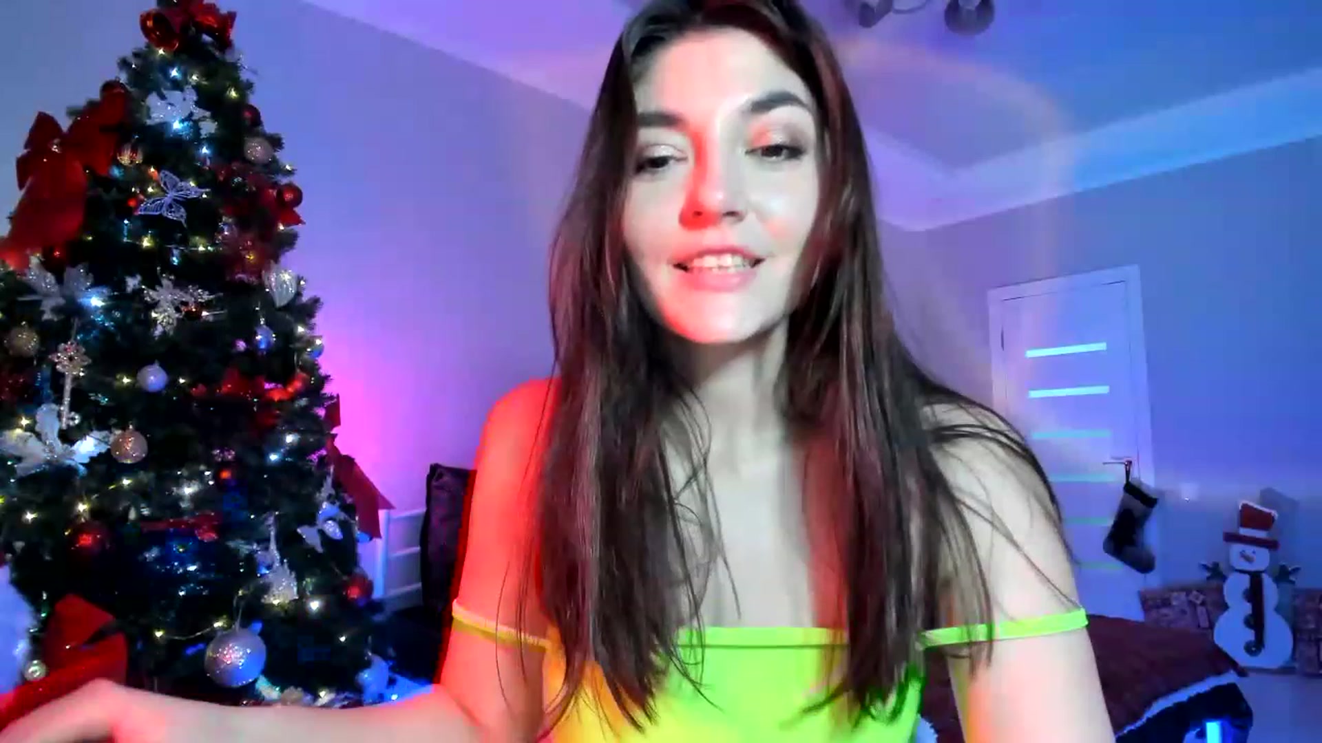 Gallery image thumbnail from Emmy___'s myfreecams stream on, 12/01/2022, 10:47 image 2 of 20