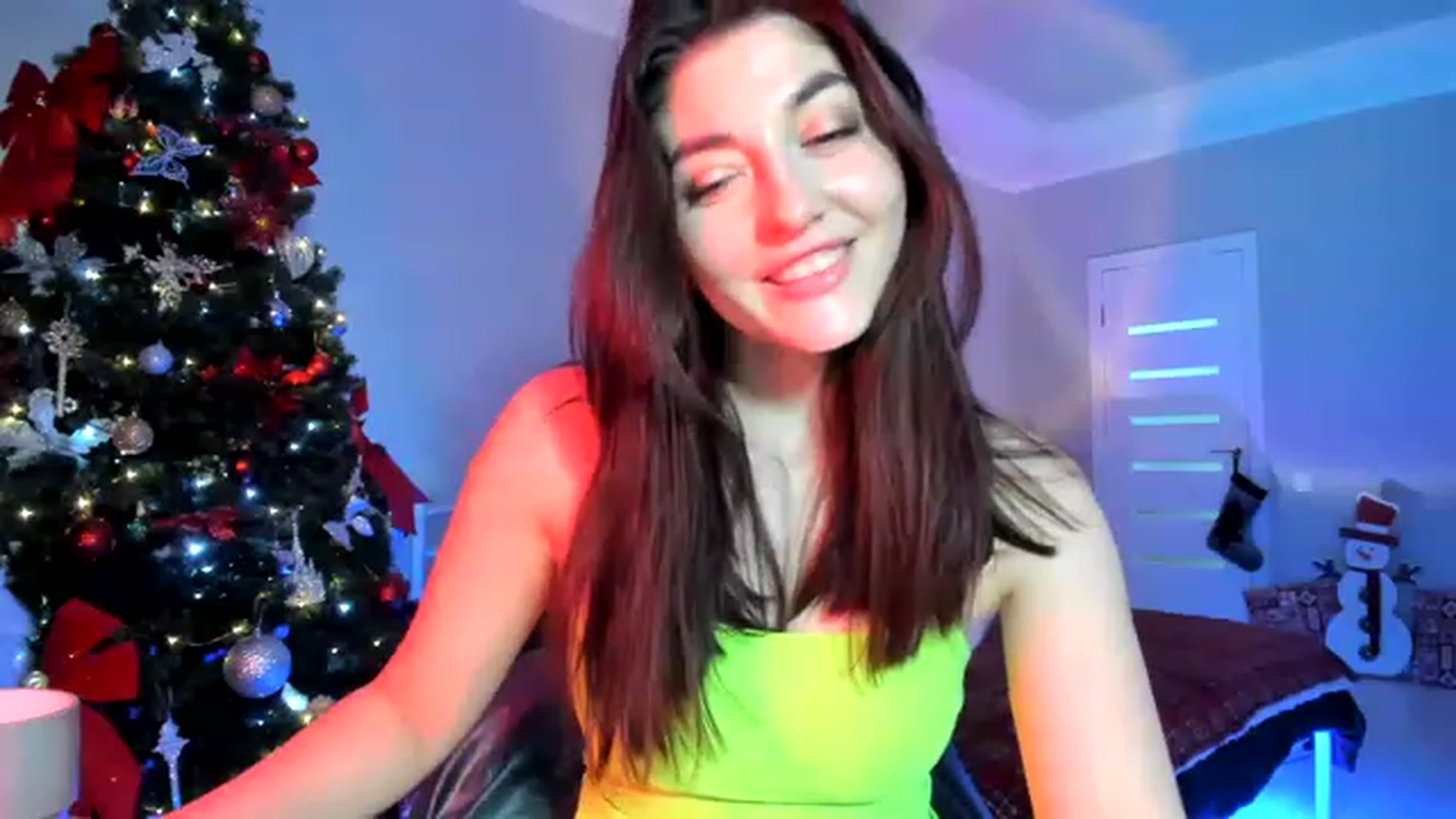 Gallery image thumbnail from Emmy___'s myfreecams stream on, 12/01/2022, 13:03 image 2 of 20