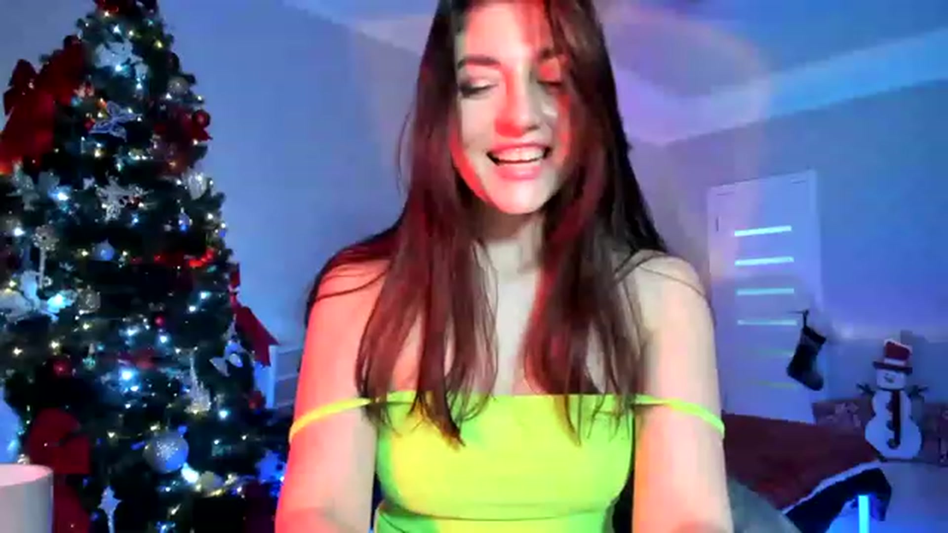 Gallery image thumbnail from Emmy___'s myfreecams stream on, 12/01/2022, 13:35 image 3 of 20