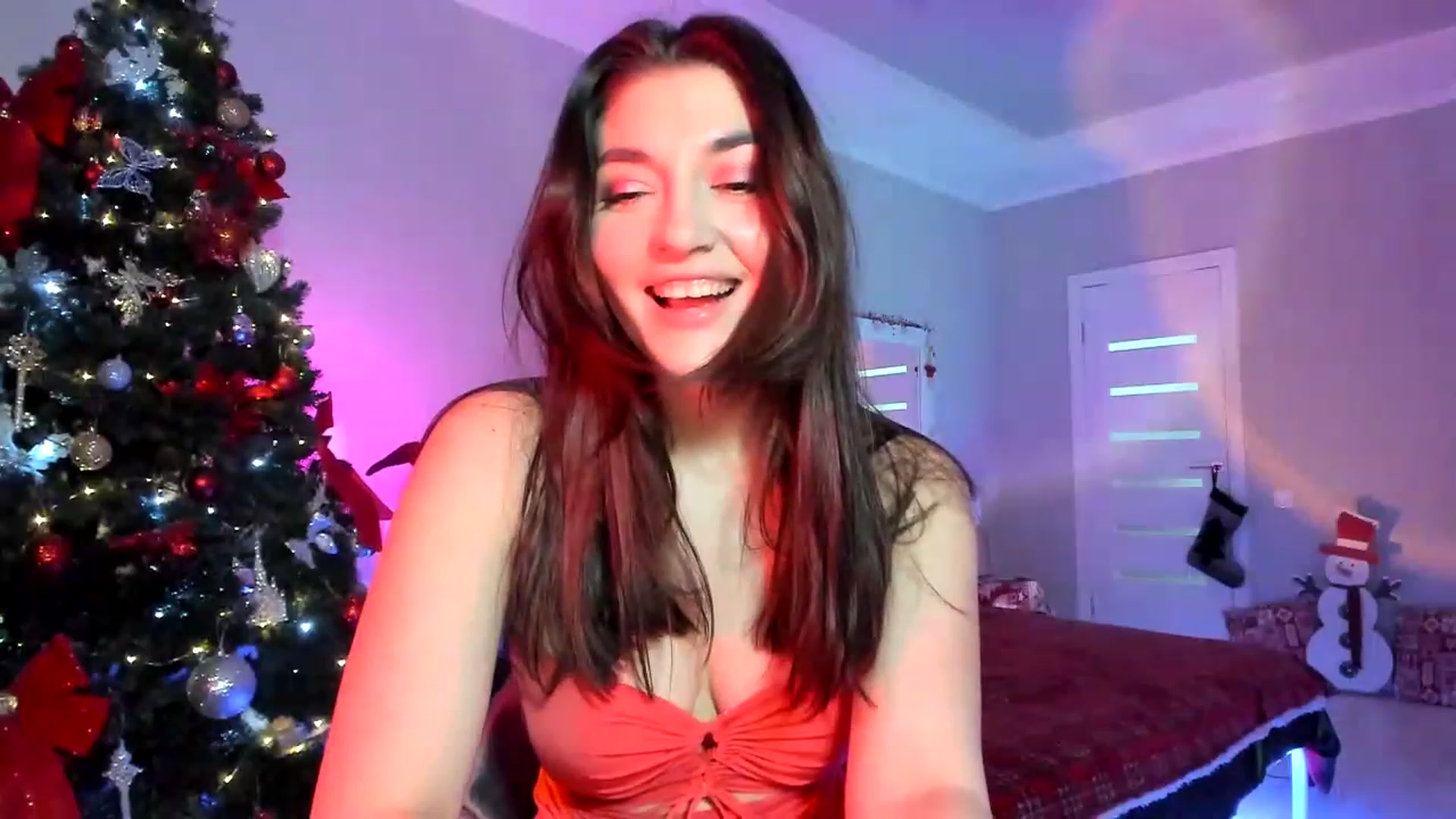 Gallery image thumbnail from Emmy___'s myfreecams stream on, 12/02/2022, 12:44 image 3 of 20