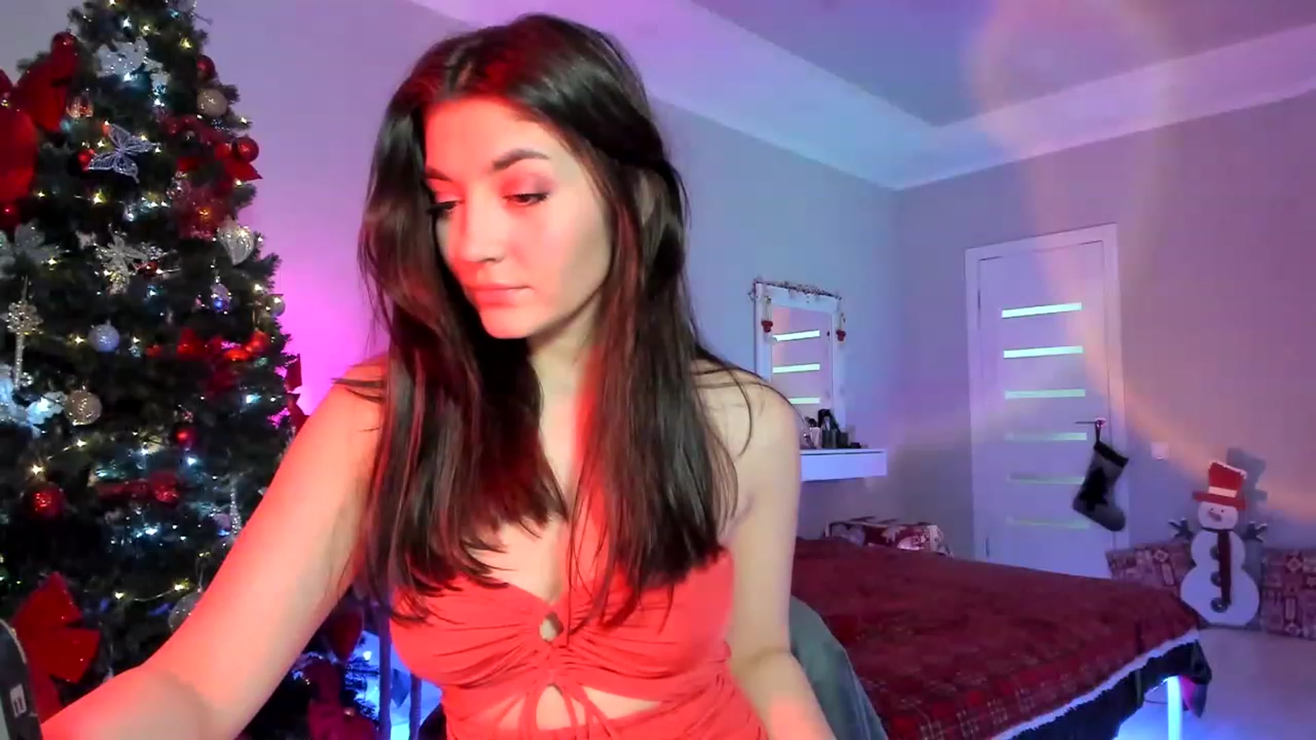 Gallery image thumbnail from Emmy___'s myfreecams stream on, 12/02/2022, 12:44 image 7 of 20