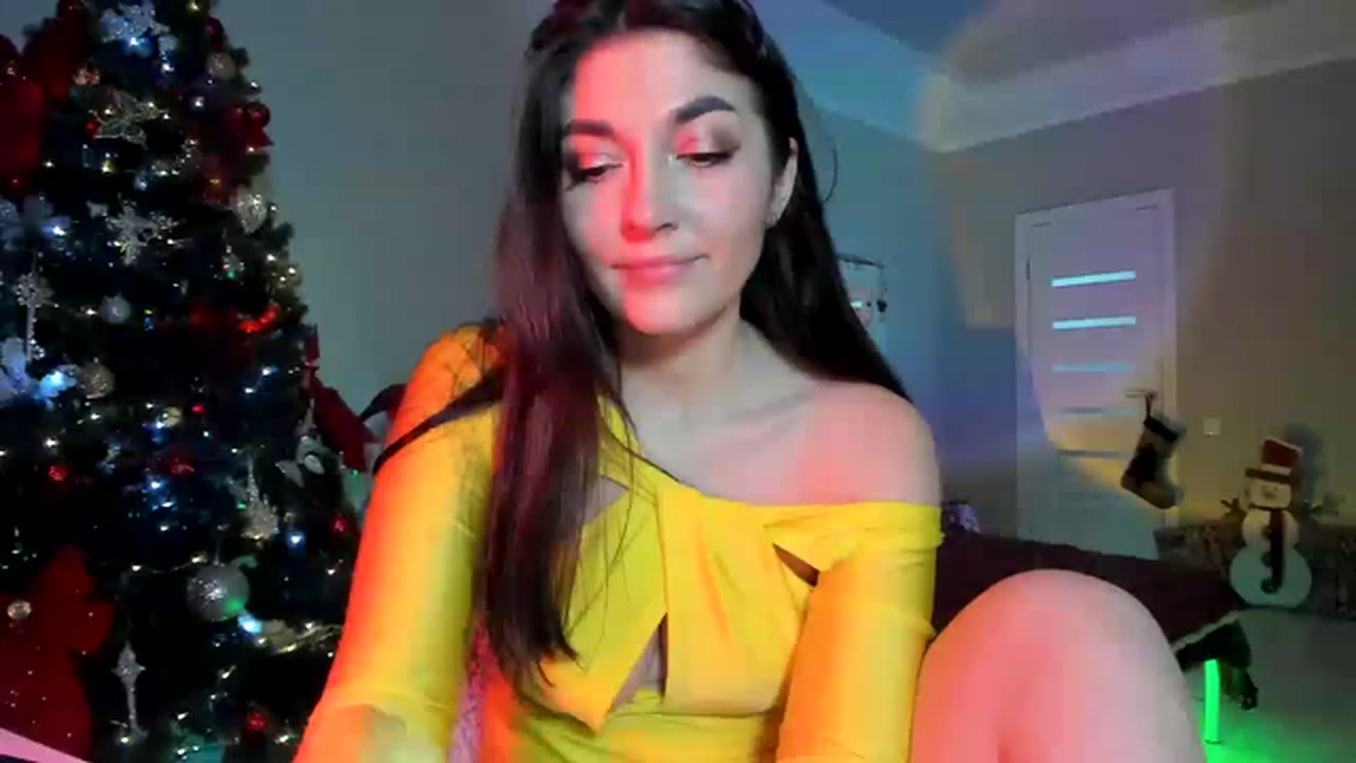 Gallery image thumbnail from Emmy___'s myfreecams stream on, 12/03/2022, 08:46 image 8 of 20