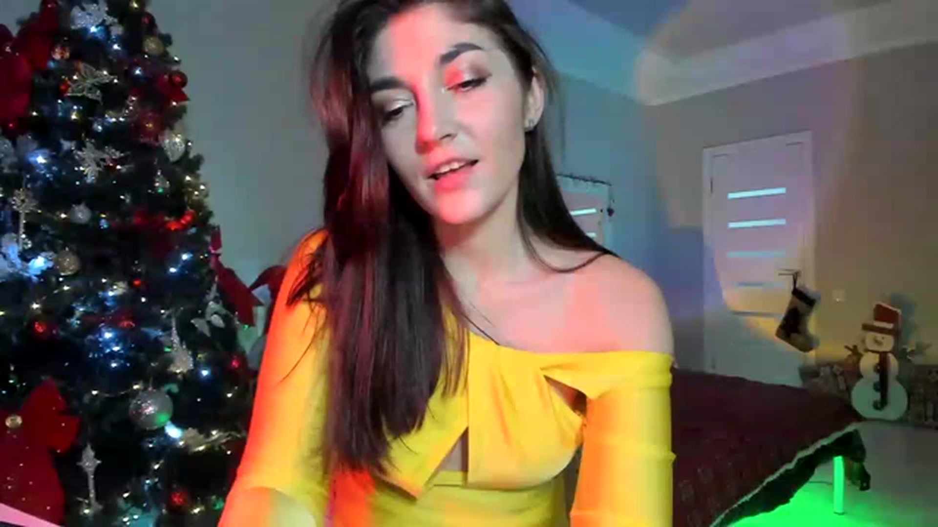 Gallery image thumbnail from Emmy___'s myfreecams stream on, 12/03/2022, 08:46 image 7 of 20