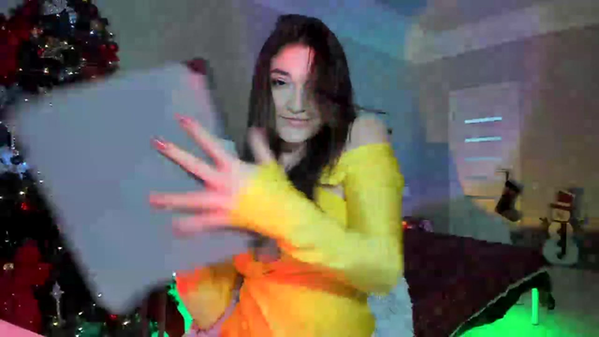 Gallery image thumbnail from Emmy___'s myfreecams stream on, 12/03/2022, 08:46 image 16 of 20