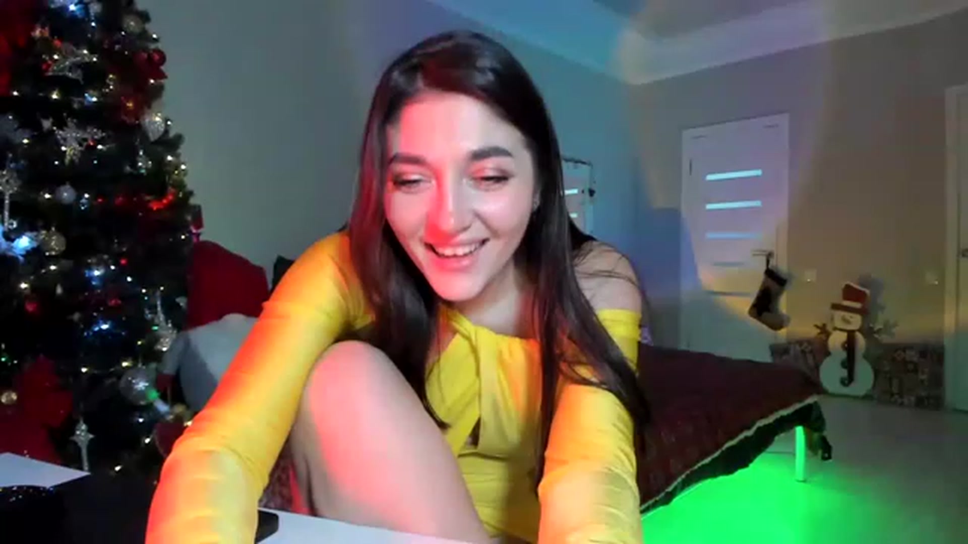Gallery image thumbnail from Emmy___'s myfreecams stream on, 12/03/2022, 09:33 image 6 of 20