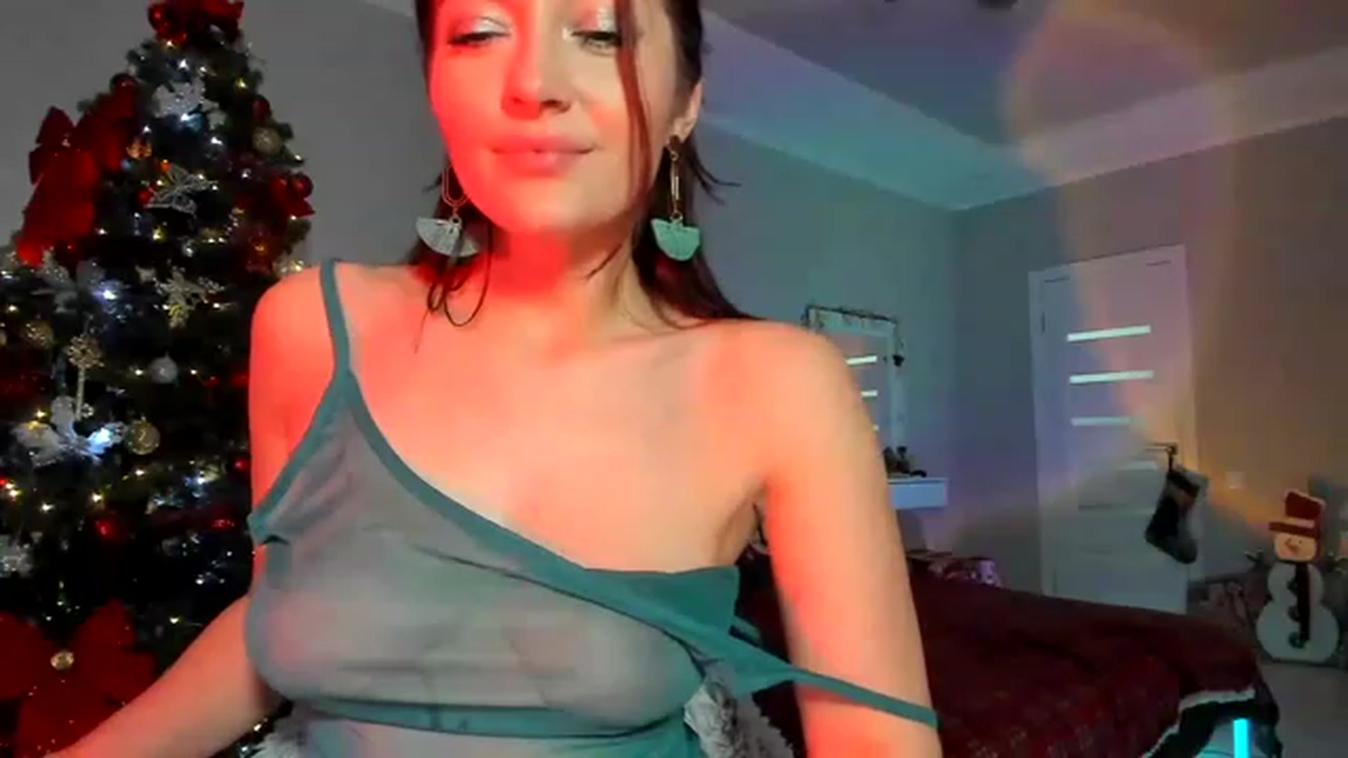 Gallery image thumbnail from Emmy___'s myfreecams stream on, 12/04/2022, 11:29 image 8 of 20