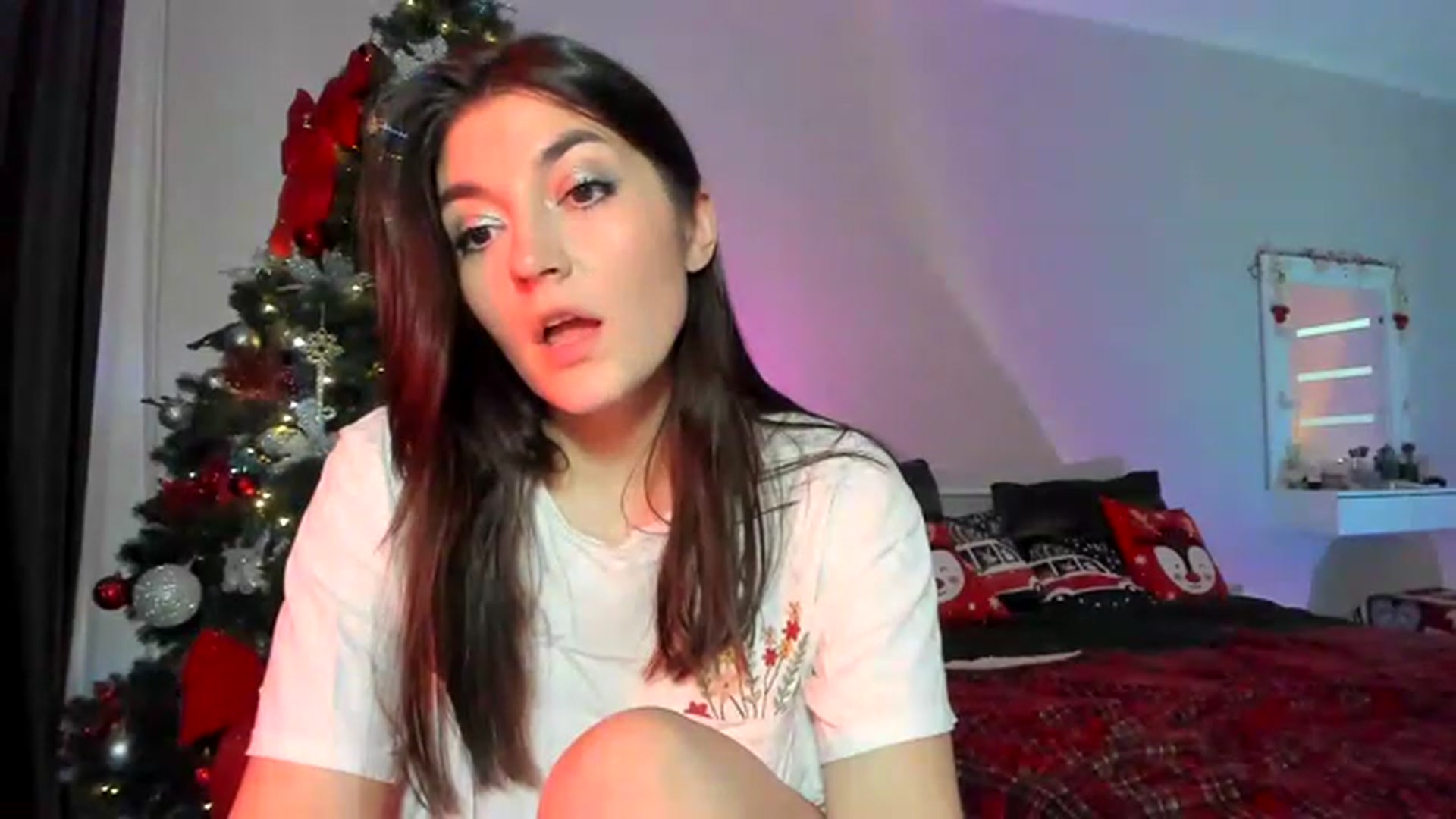 Gallery image thumbnail from Emmy___'s myfreecams stream on, 12/04/2022, 12:43 image 8 of 20