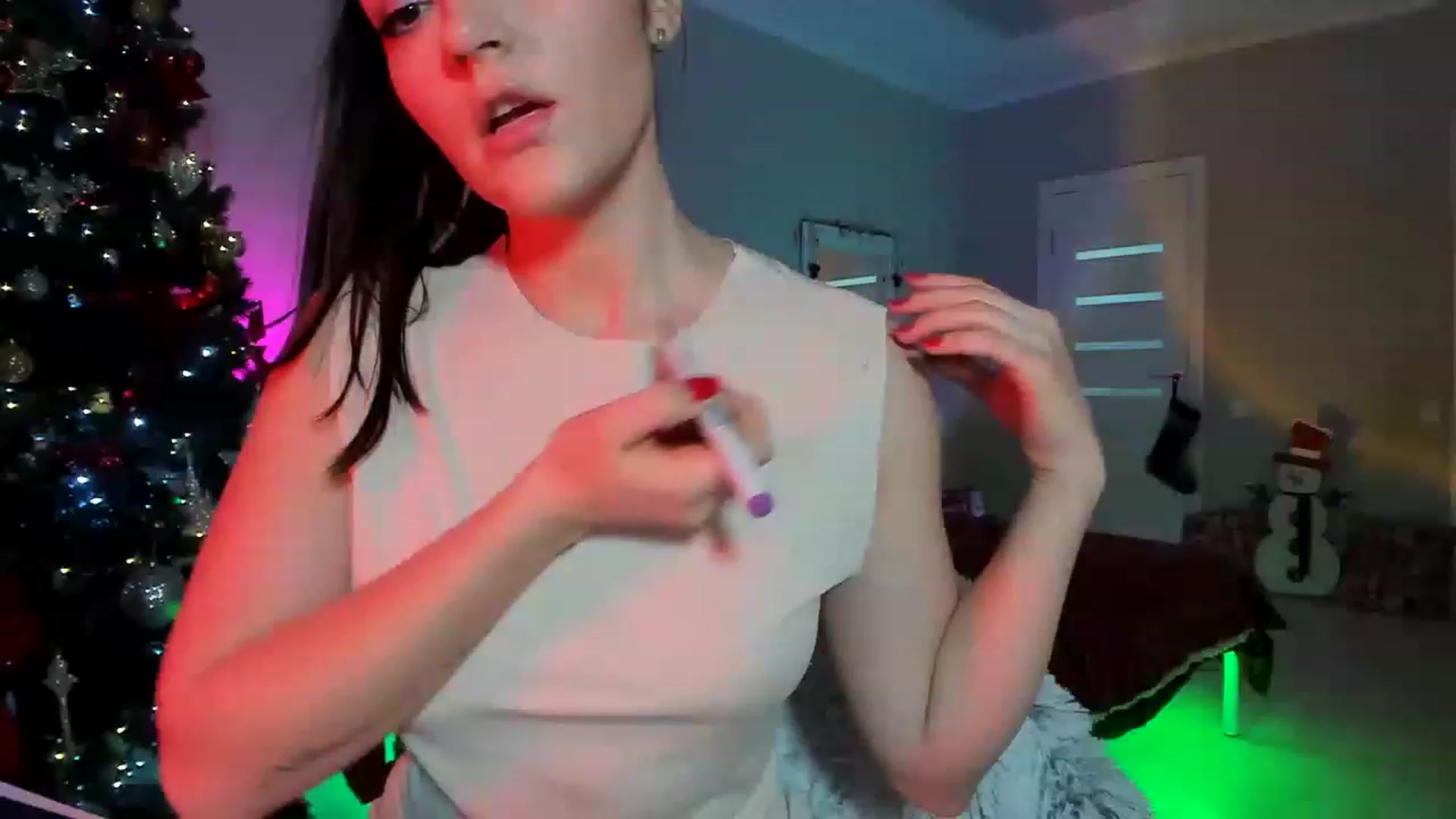 Gallery image thumbnail from Emmy___'s myfreecams stream on, 12/06/2022, 12:59 image 8 of 20