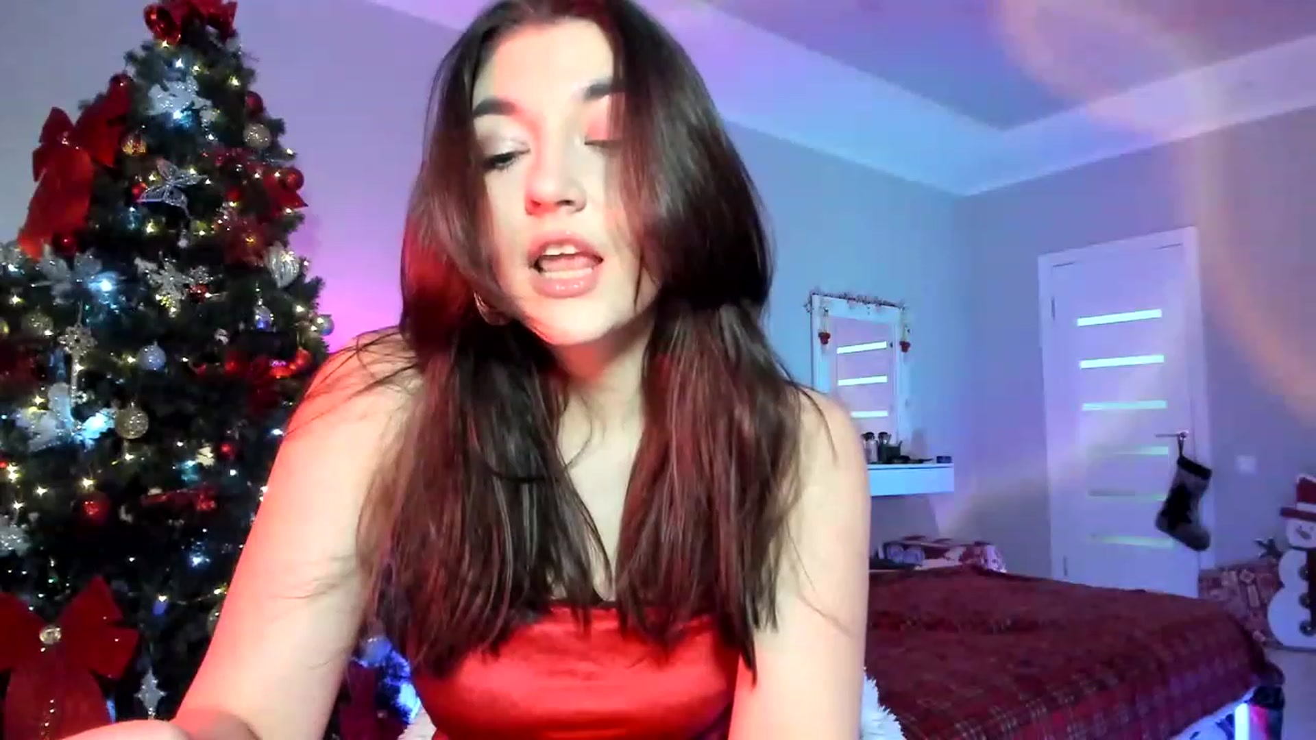 Gallery image thumbnail from Emmy___'s myfreecams stream on, 12/07/2022, 13:01 image 8 of 20