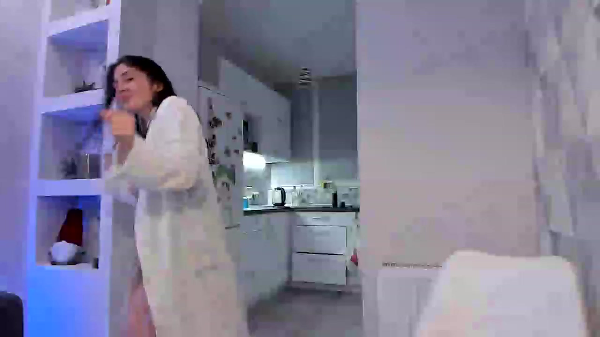 Gallery image thumbnail from Emmy___'s myfreecams stream on, 12/09/2022, 15:10 image 16 of 20
