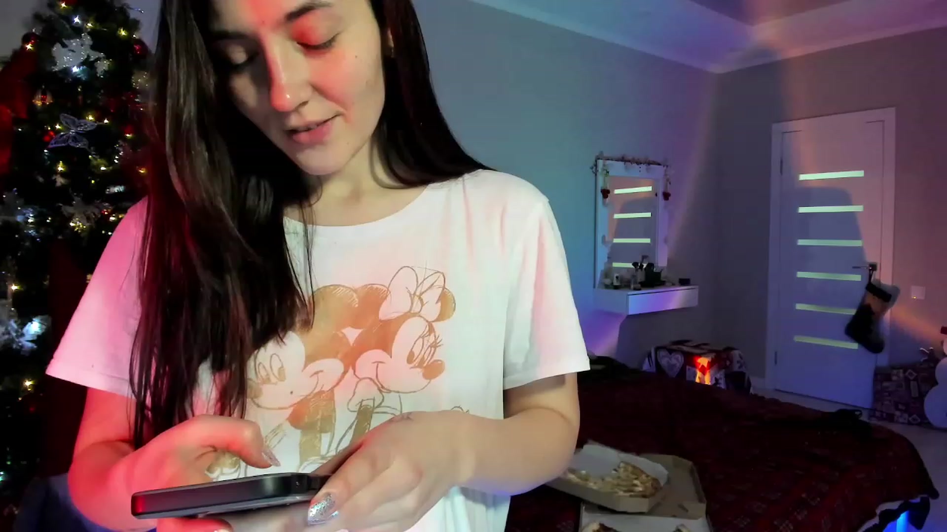 Gallery image thumbnail from Emmy___'s myfreecams stream on, 12/09/2022, 17:19 image 17 of 20