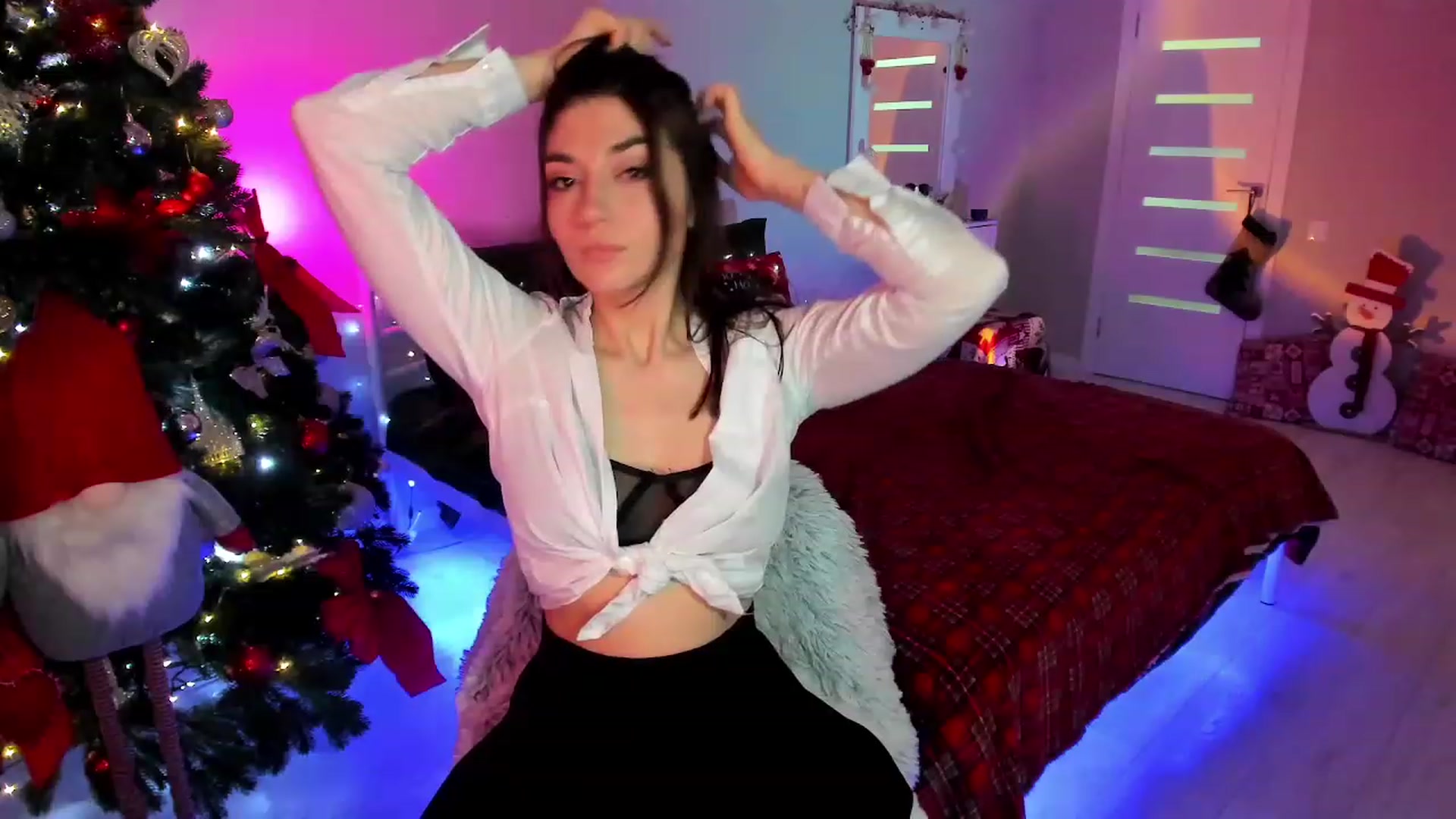 Gallery image thumbnail from Emmy___'s myfreecams stream on, 12/10/2022, 09:12 image 6 of 20