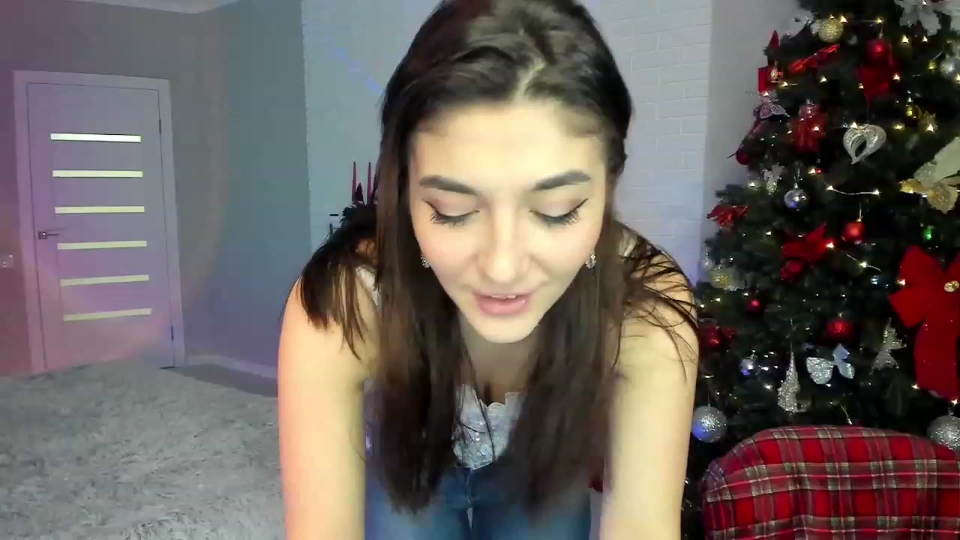 Gallery image thumbnail from Emmy___'s myfreecams stream on, 01/04/2023, 09:34 image 12 of 20