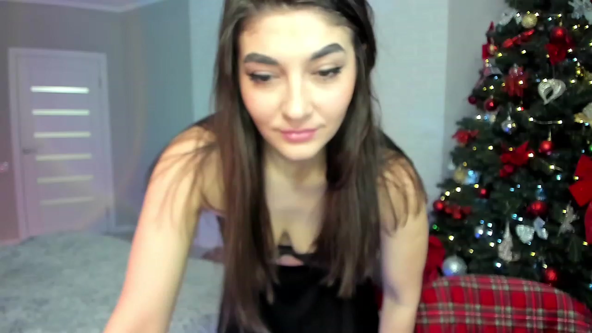 Gallery image thumbnail from Emmy___'s myfreecams stream on, 01/06/2023, 08:39 image 12 of 20
