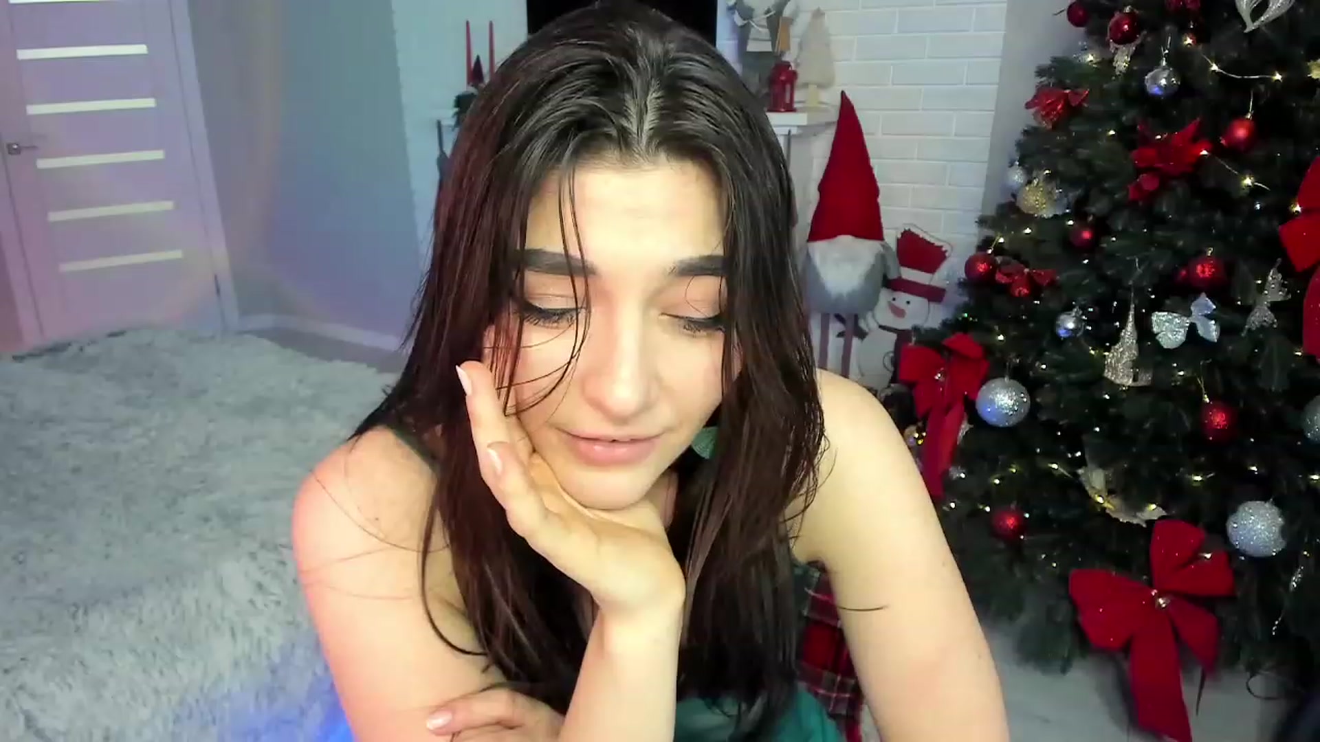 Gallery image thumbnail from Emmy___'s myfreecams stream on, 01/06/2023, 11:22 image 16 of 20