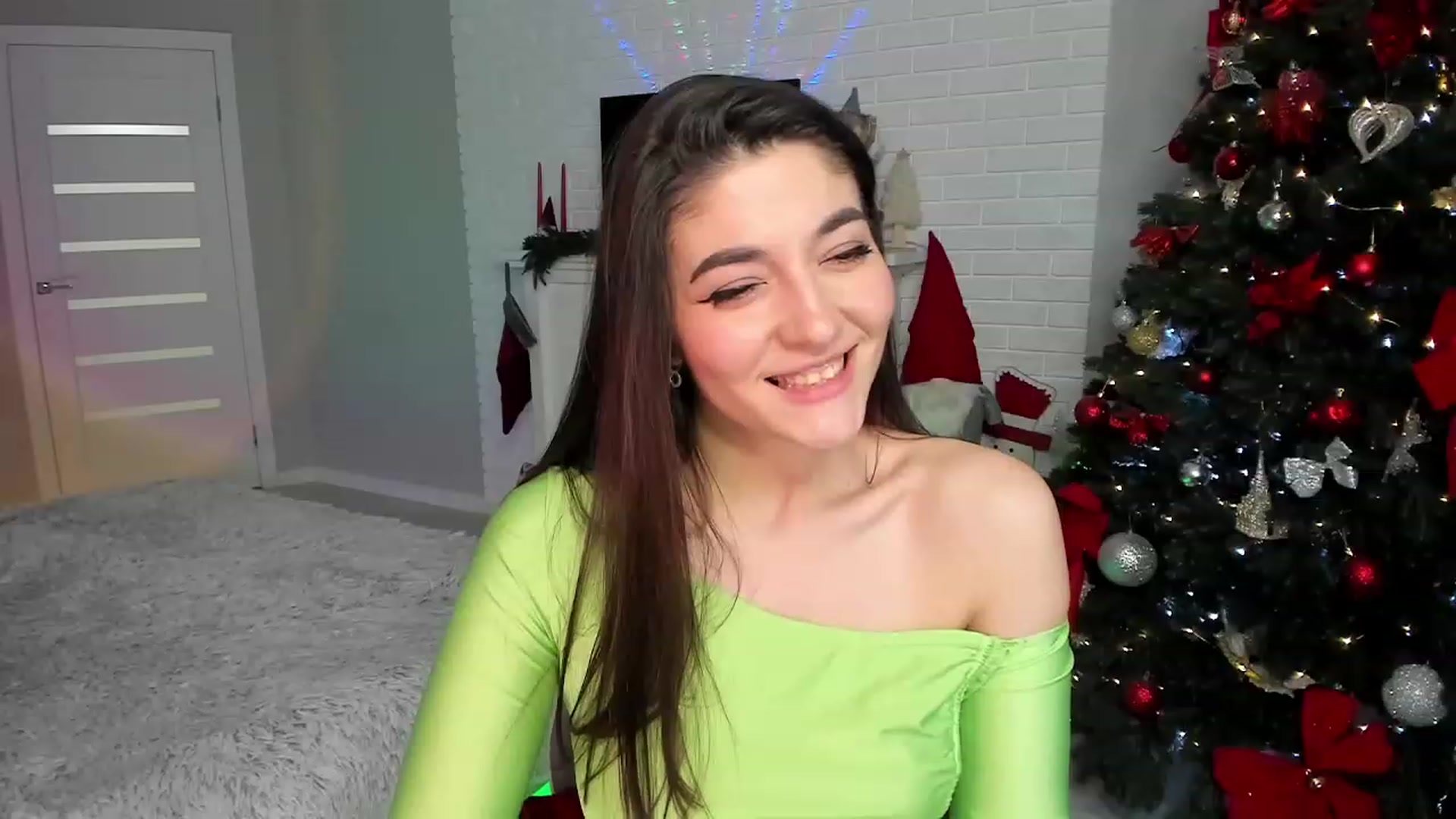 Gallery image thumbnail from Emmy___'s myfreecams stream on, 01/07/2023, 10:14 image 19 of 20
