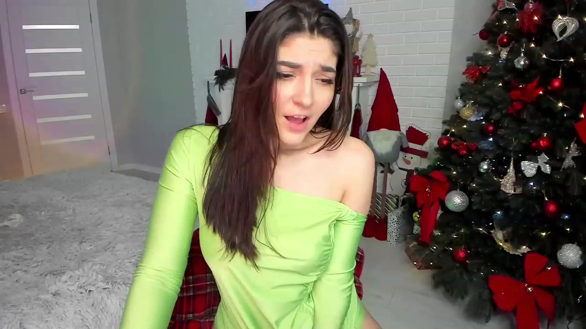 Gallery image thumbnail from Emmy___'s myfreecams stream on, 01/07/2023, 12:38 image 8 of 20