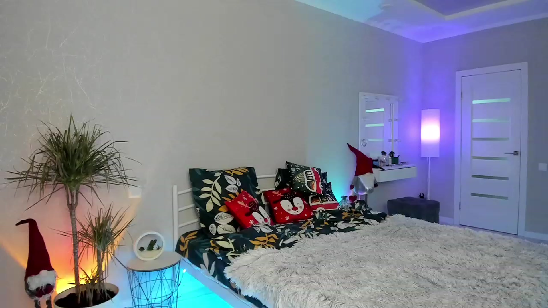 Gallery image thumbnail from Emmy___'s myfreecams stream on, 01/13/2023, 08:49 image 10 of 20