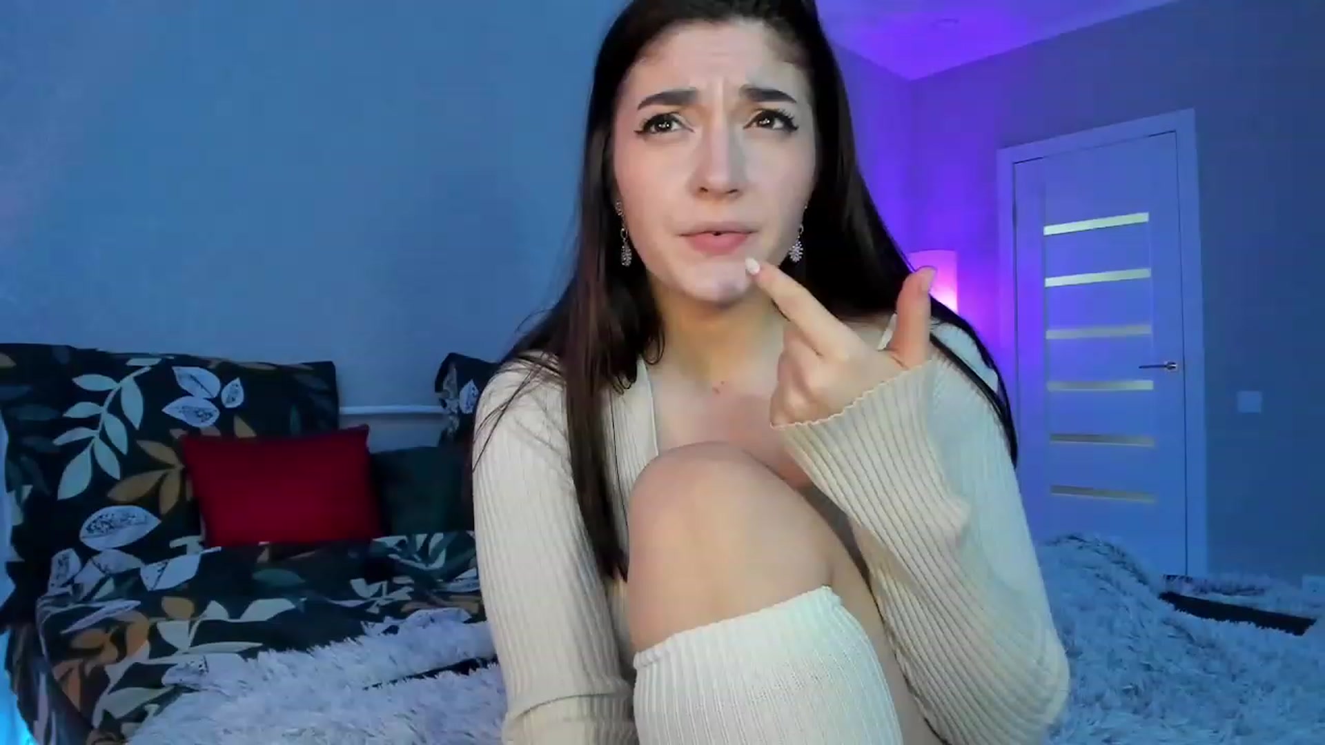 Gallery image thumbnail from Emmy___'s myfreecams stream on, 01/15/2023, 10:28 image 1 of 20