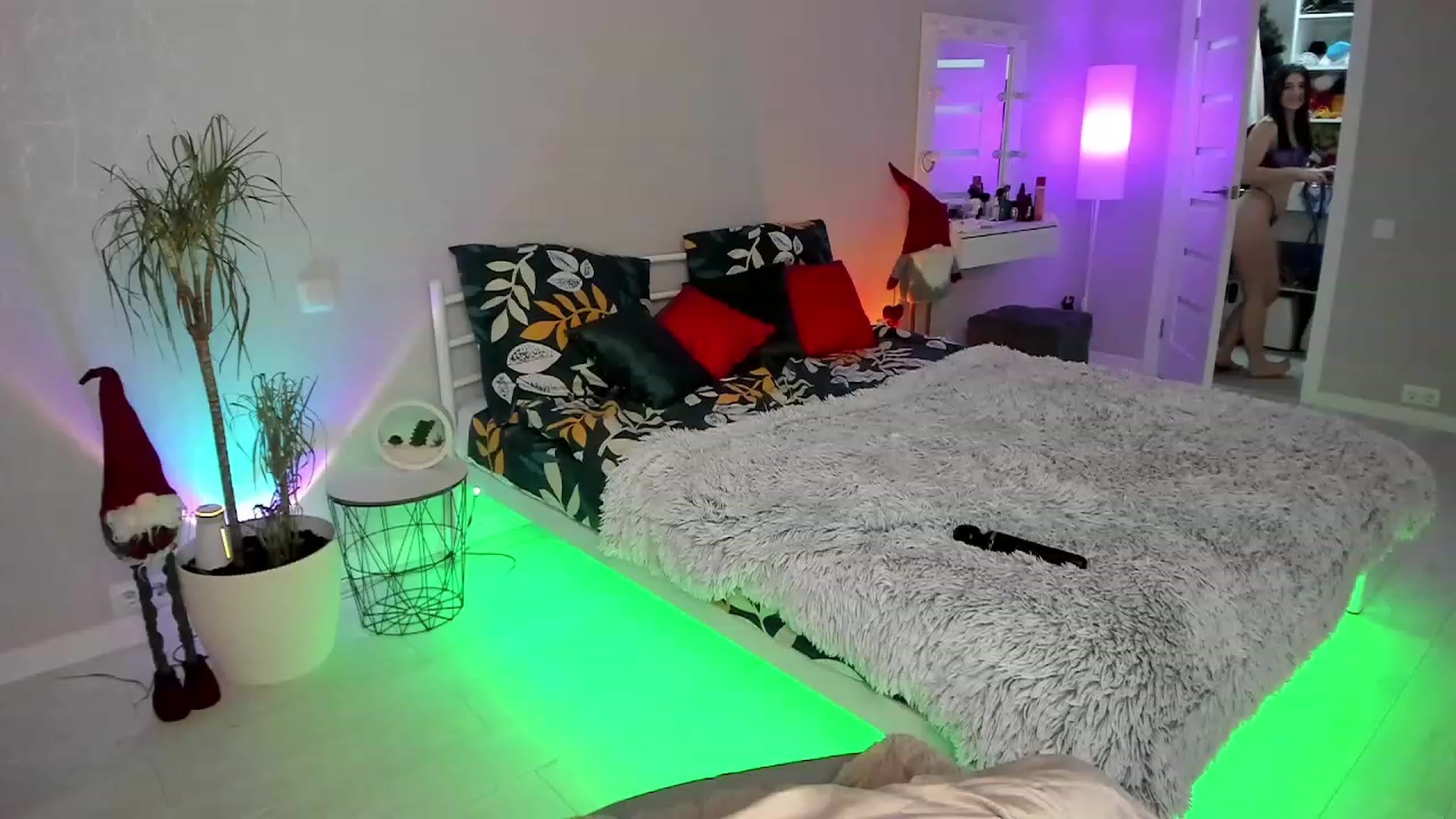 Gallery image thumbnail from Emmy___'s myfreecams stream on, 01/21/2023, 09:17 image 5 of 20