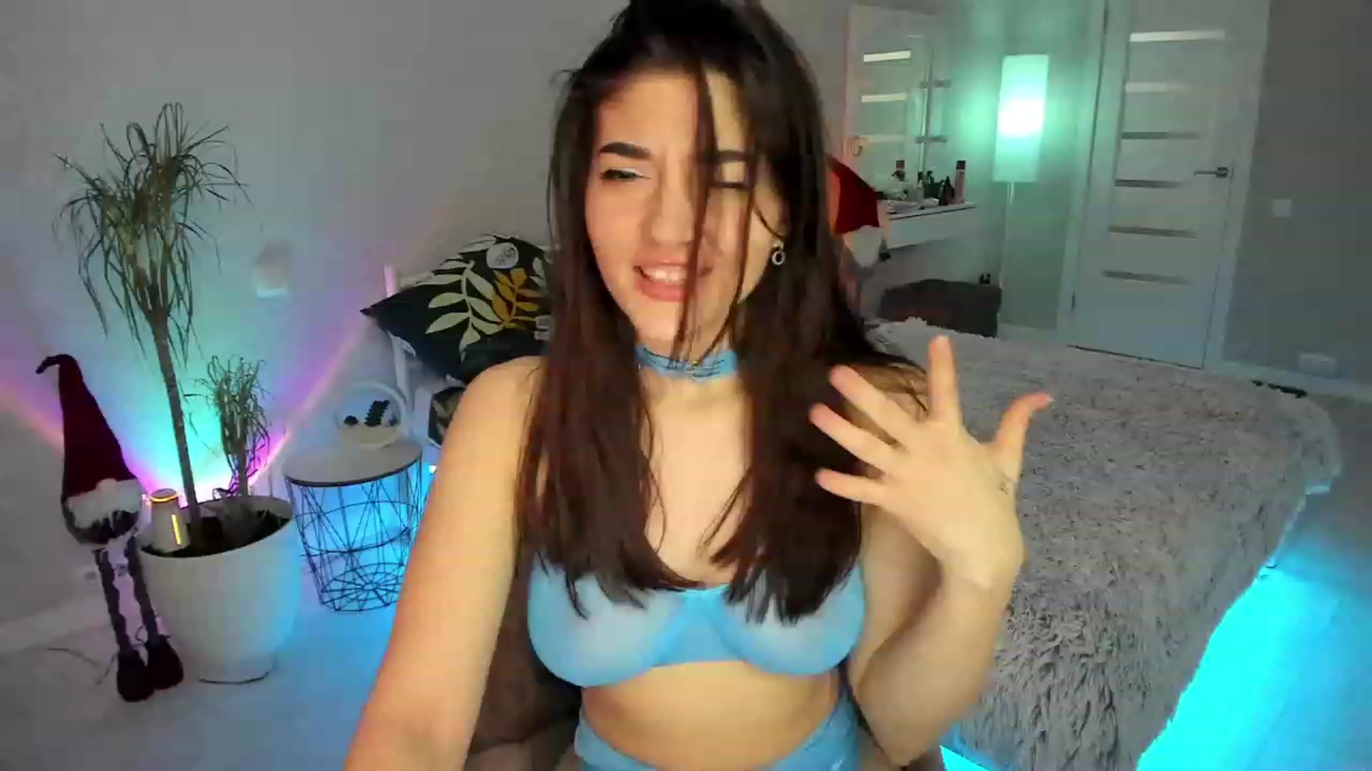 Gallery image thumbnail from Emmy___'s myfreecams stream on, 01/22/2023, 08:31 image 19 of 20