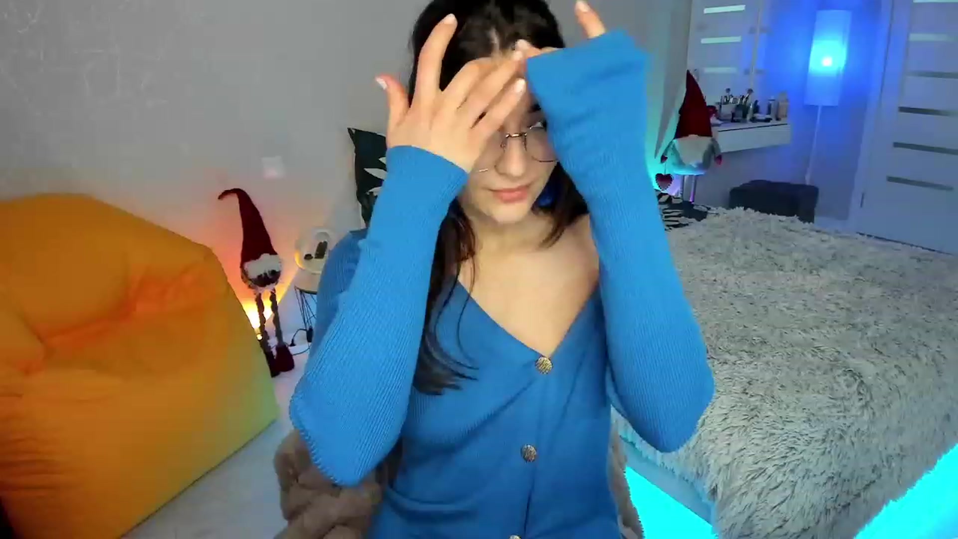 Gallery image thumbnail from Emmy___'s myfreecams stream on, 01/26/2023, 09:16 image 4 of 20