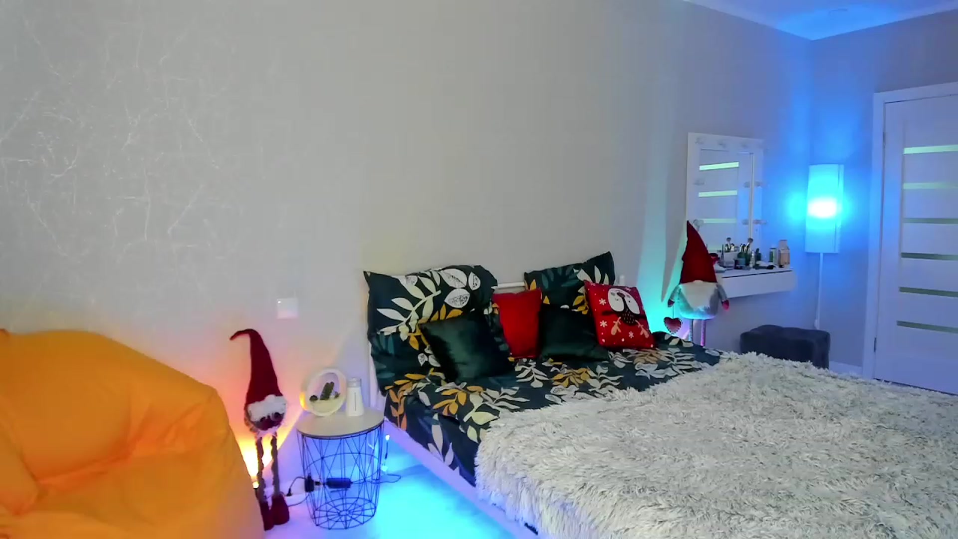 Gallery image thumbnail from Emmy___'s myfreecams stream on, 01/26/2023, 09:16 image 14 of 20
