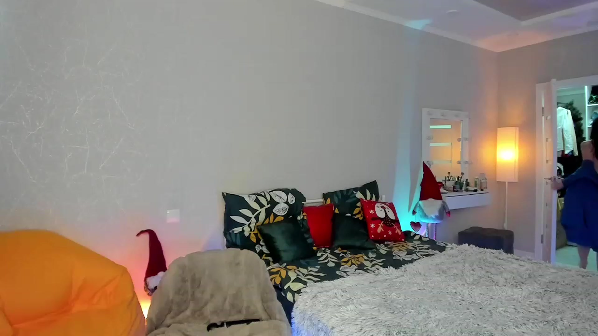 Gallery image thumbnail from Emmy___'s myfreecams stream on, 01/26/2023, 09:16 image 8 of 20