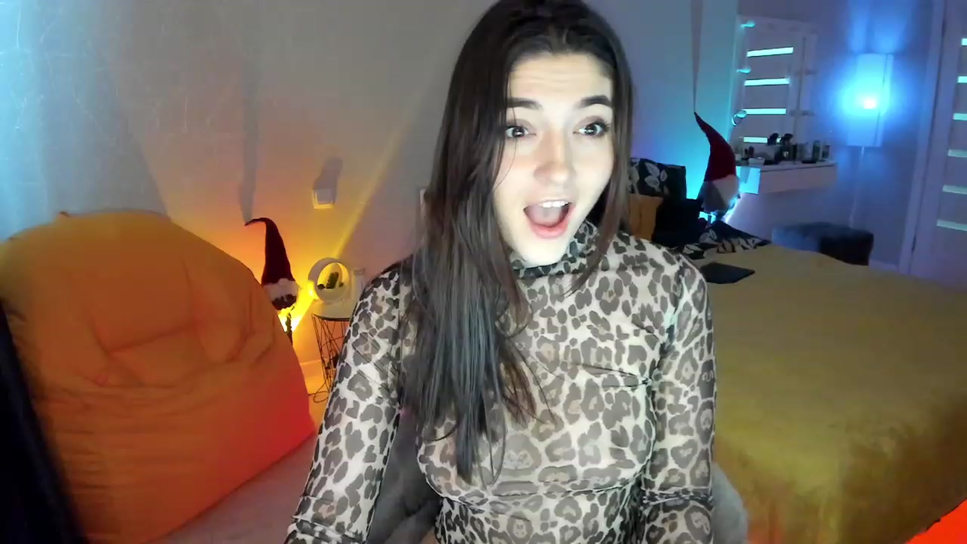 Gallery image thumbnail from Emmy___'s myfreecams stream on, 01/30/2023, 08:29 image 19 of 20
