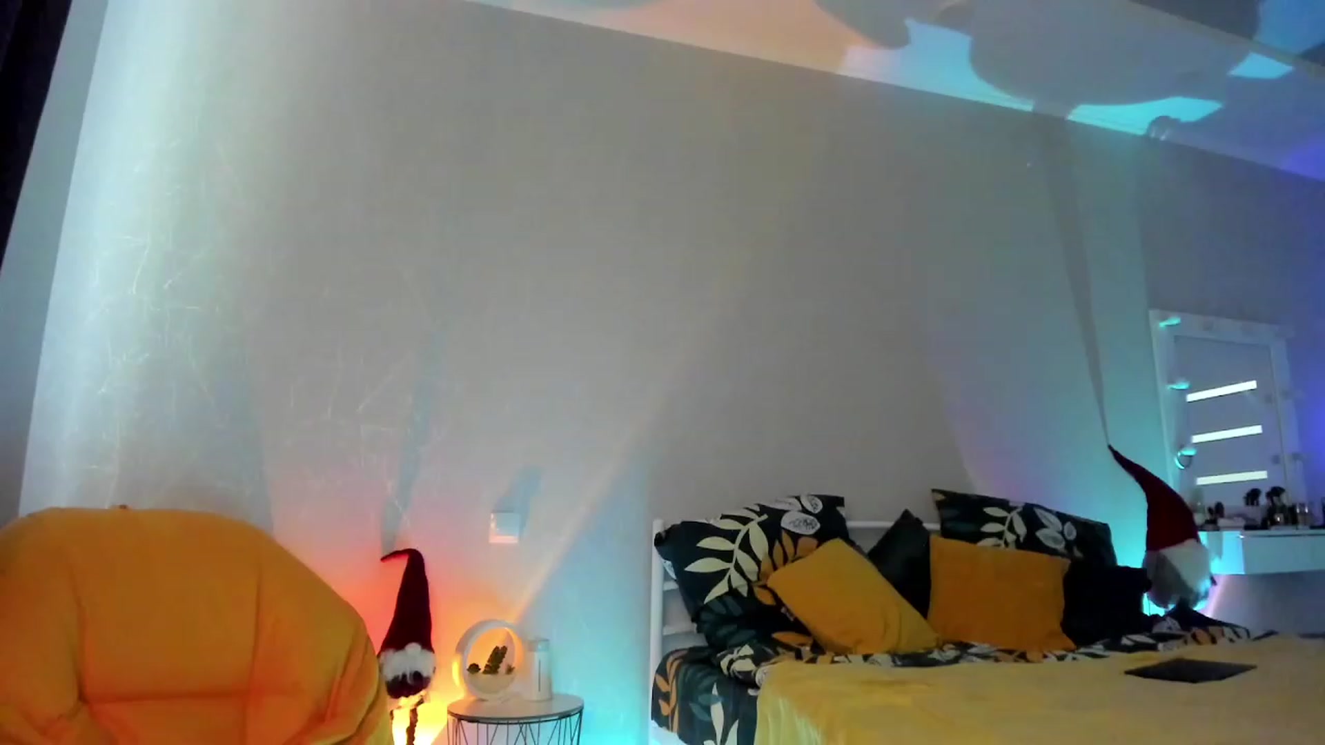 Gallery image thumbnail from Emmy___'s myfreecams stream on, 01/30/2023, 11:43 image 14 of 20