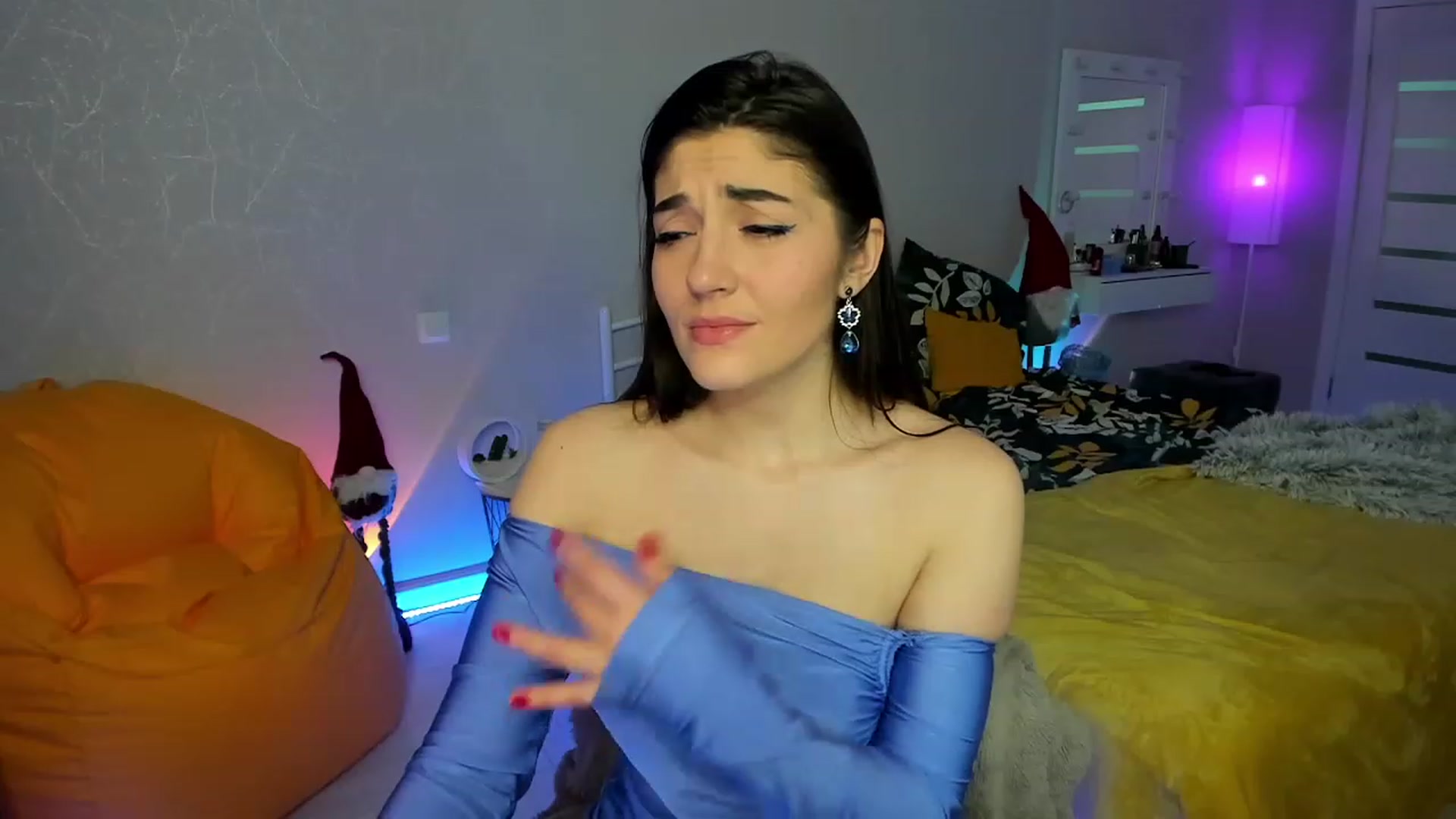 Gallery image thumbnail from Emmy___'s myfreecams stream on, 02/06/2023, 09:19 image 10 of 20