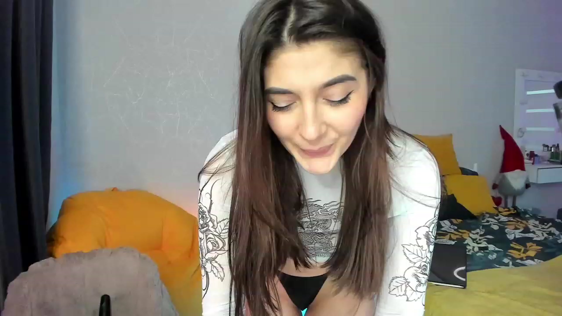 Gallery image thumbnail from Emmy___'s myfreecams stream on, 02/07/2023, 14:25 image 7 of 20
