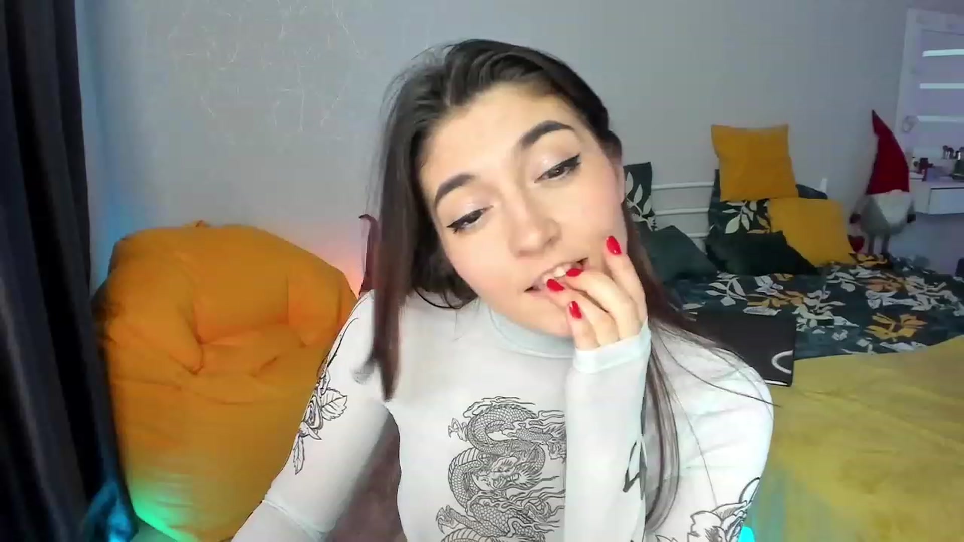 Gallery image thumbnail from Emmy___'s myfreecams stream on, 02/07/2023, 14:25 image 11 of 20