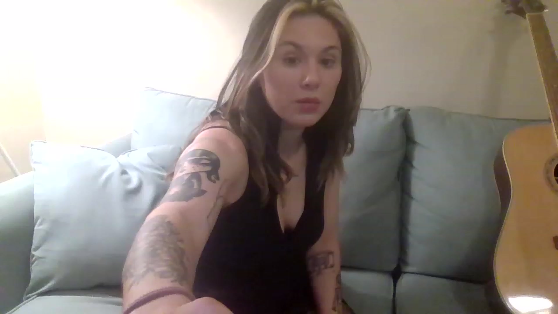 Gallery image thumbnail from Emmylou1's myfreecams stream on, 03/15/2023, 04:23 image 16 of 20